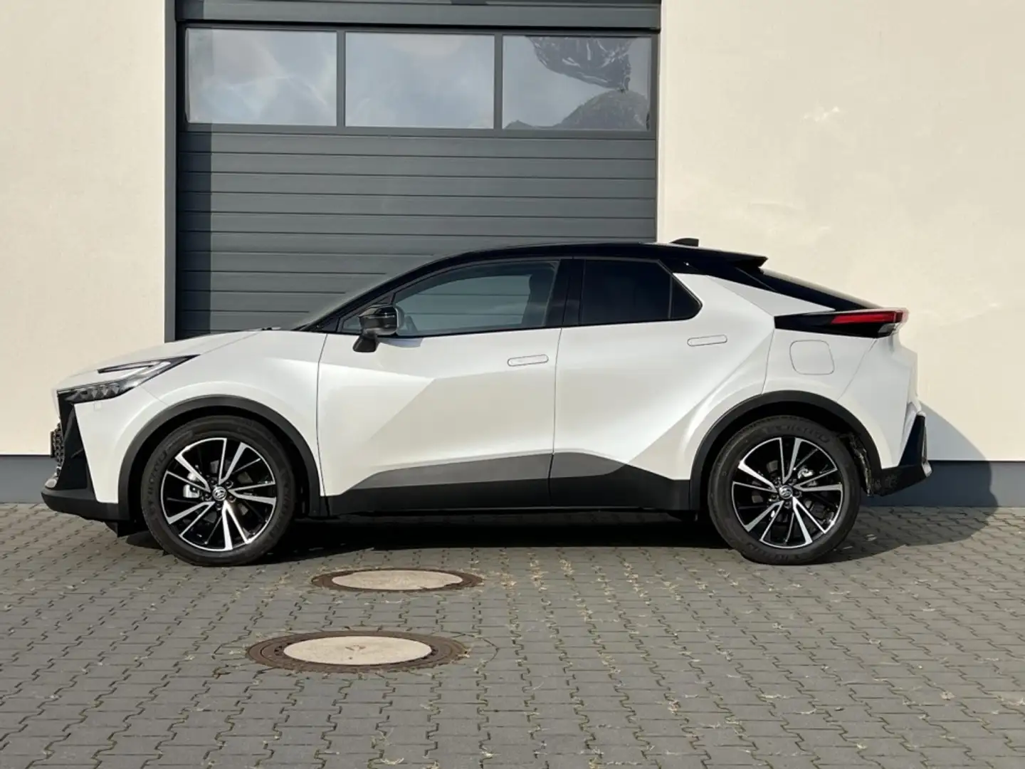 Toyota C-HR Comfort 1,8 Hybrid 103KW MJ26 - 2