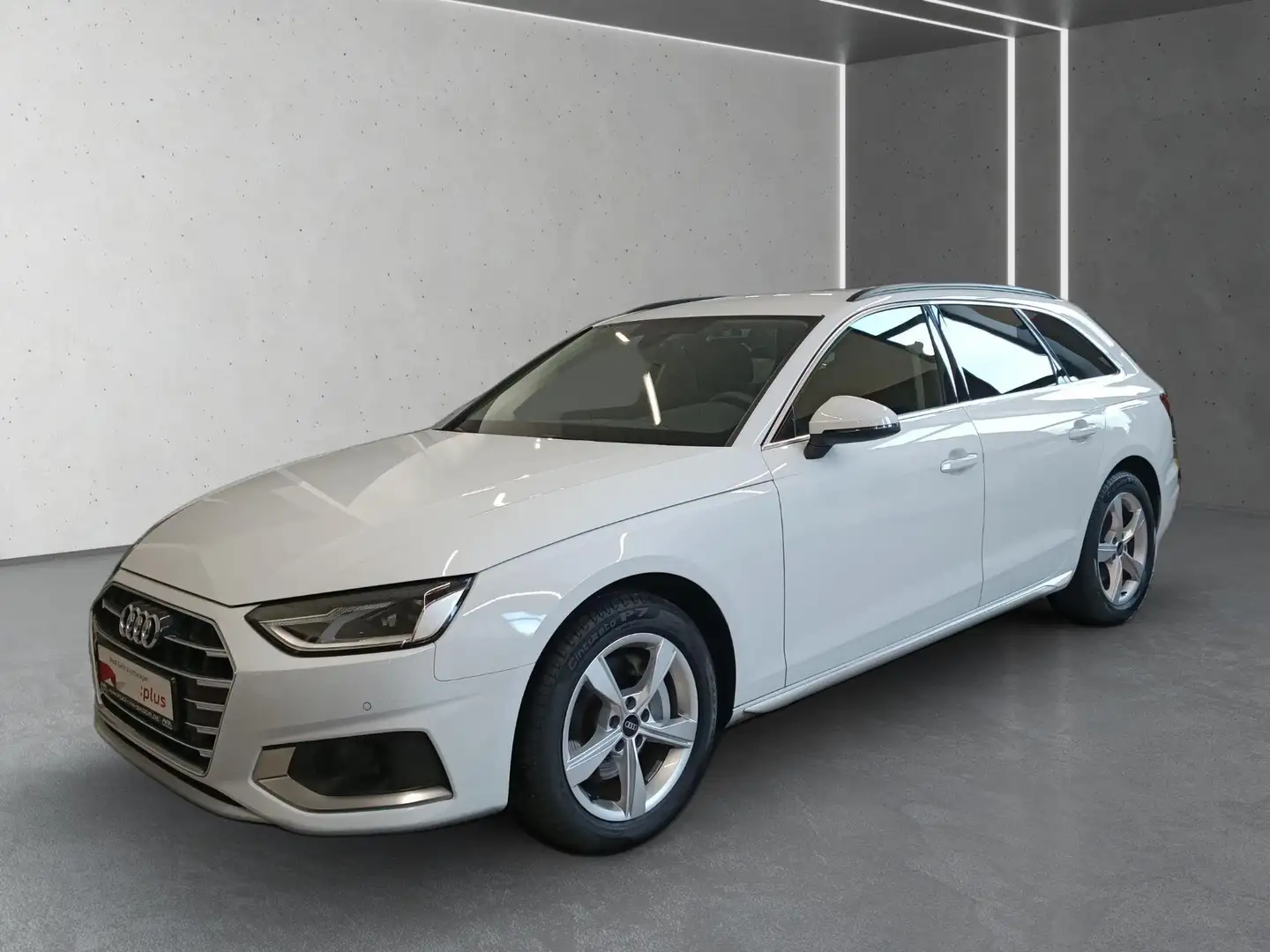 Audi A4 Avant 40 TDI Advan. S tronic AHK*ACC*Smart.Int Белый - 2