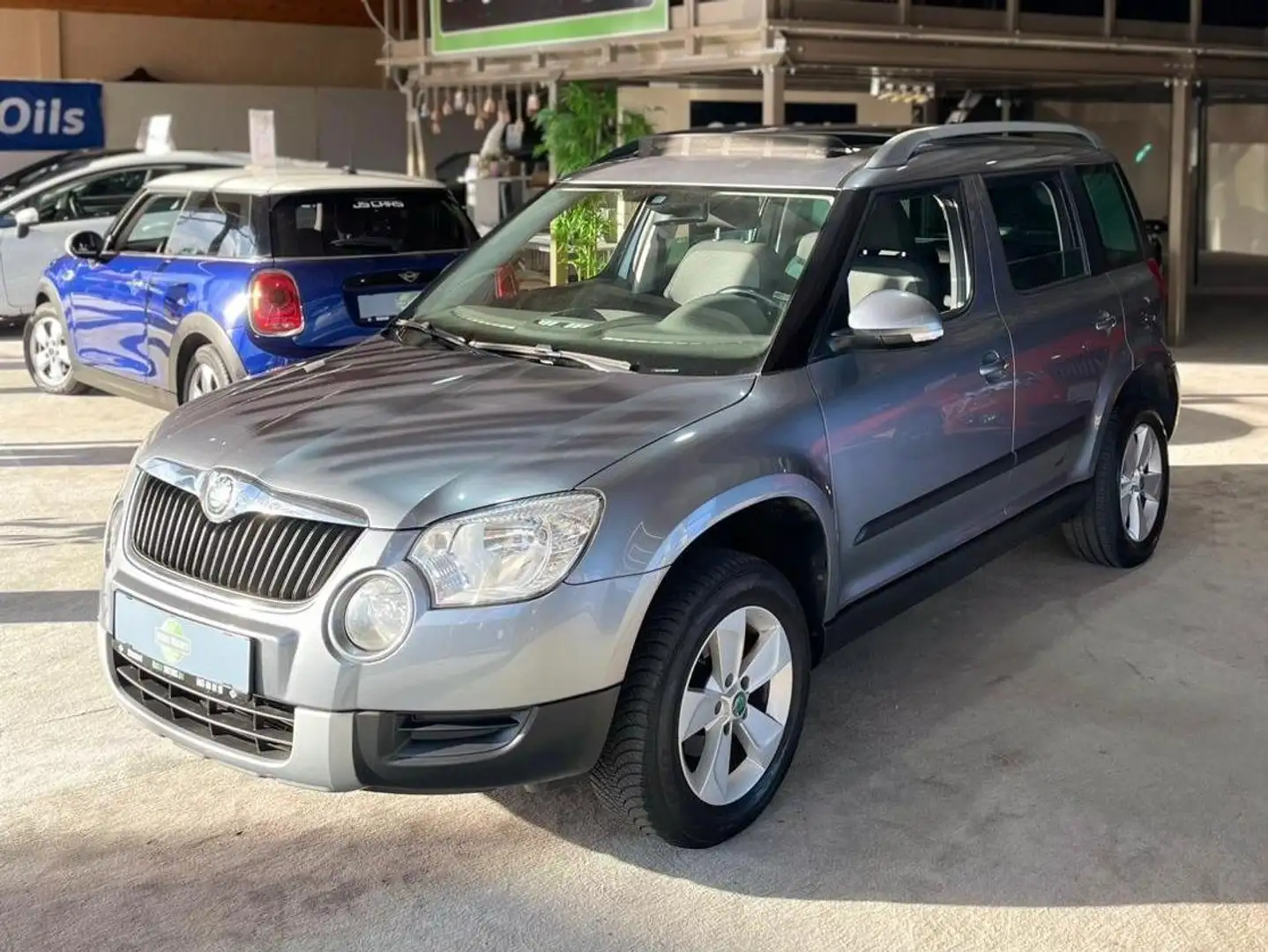 Skoda Yeti Yeti 1.2 TSI Ambition Grijs - 2