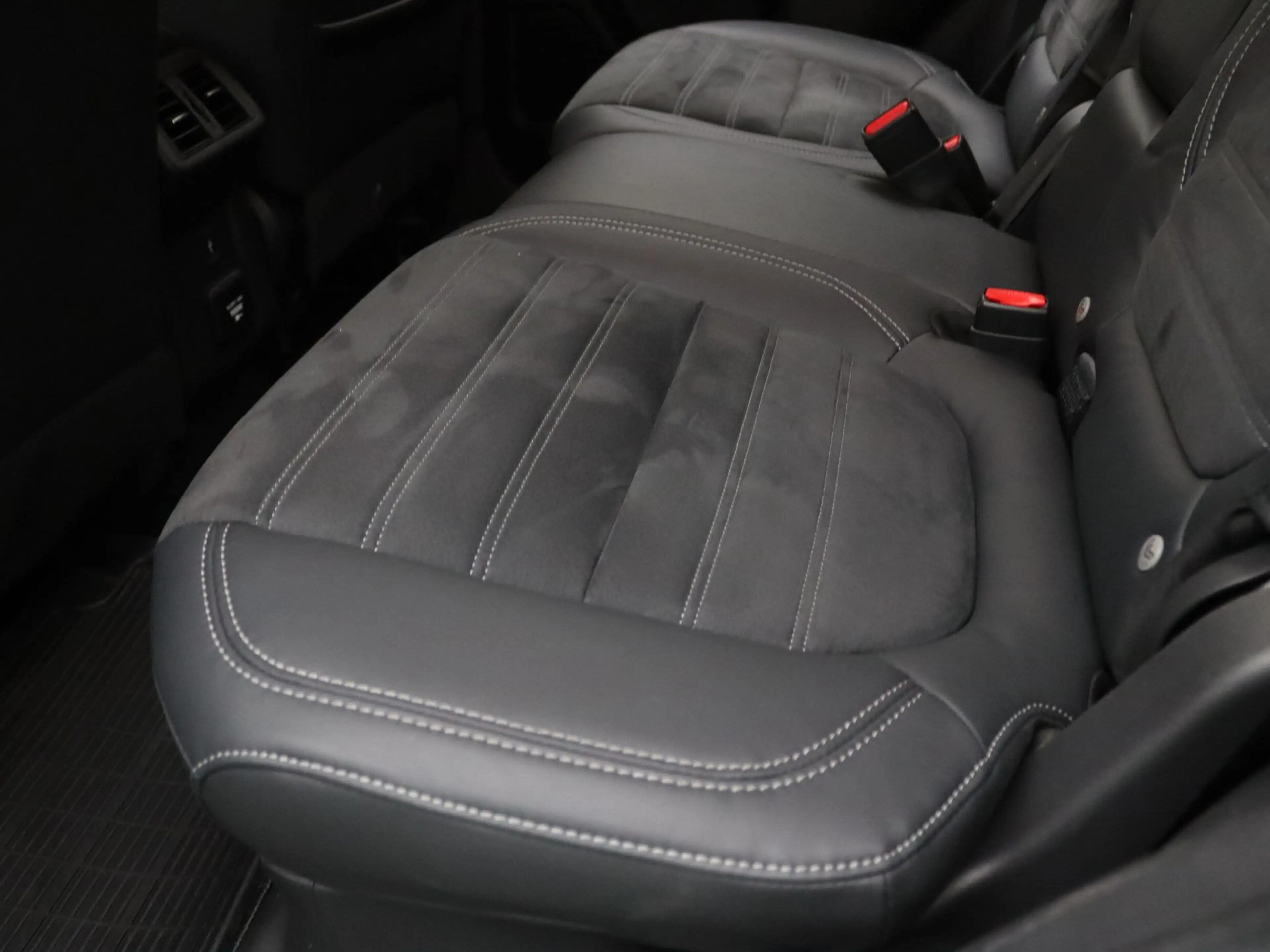 Mitsubishi Outlander 225pk PHEV Intense Camera | Navig | Cruise Contol — photo 28