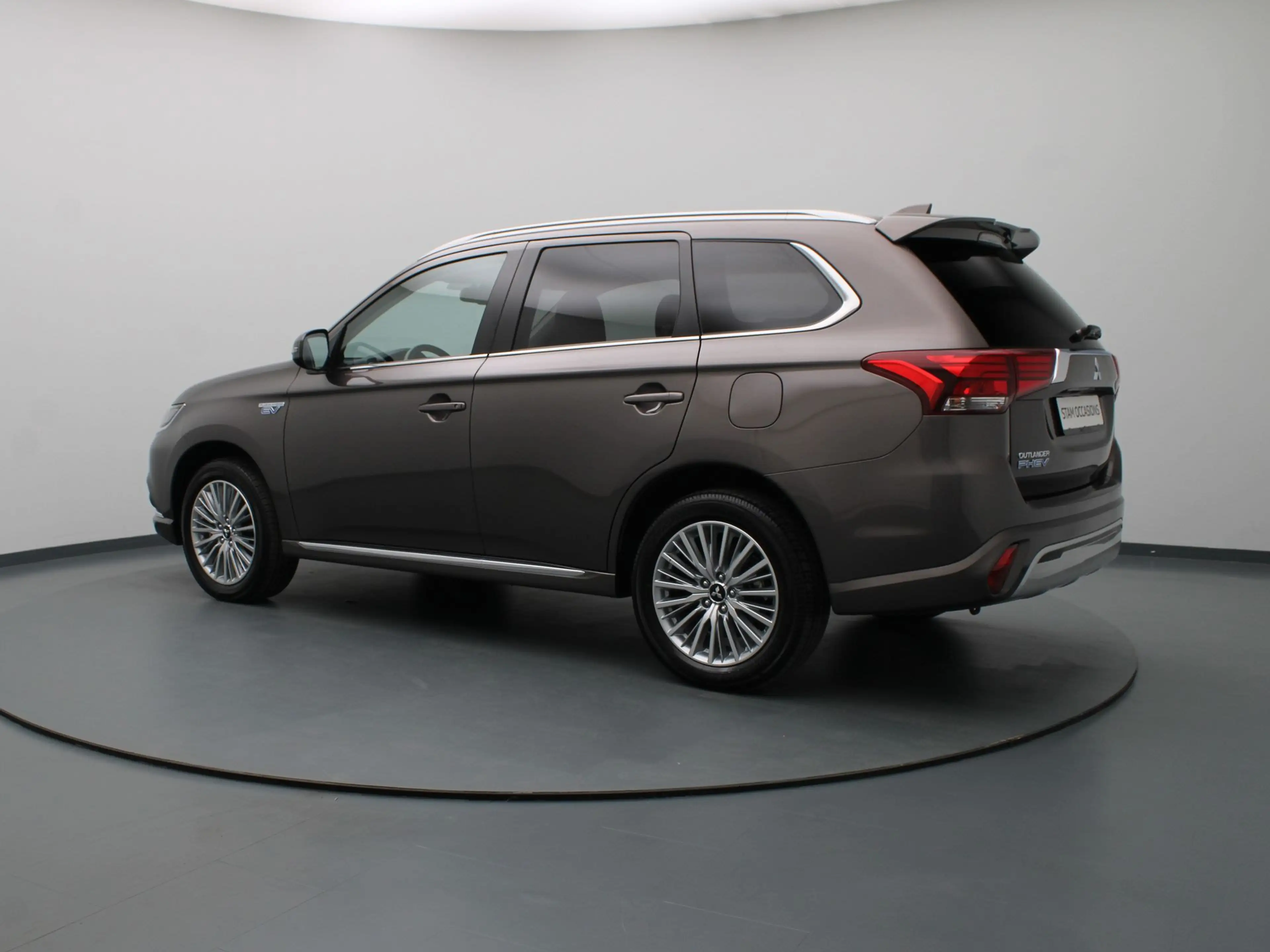 Mitsubishi Outlander 225pk PHEV Intense Camera | Navig | Cruise Contol — photo 2