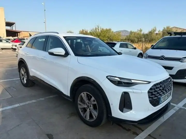 Audi Q5 2025, foto 3