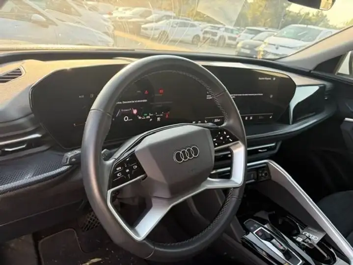Audi Q5 2025, foto 7