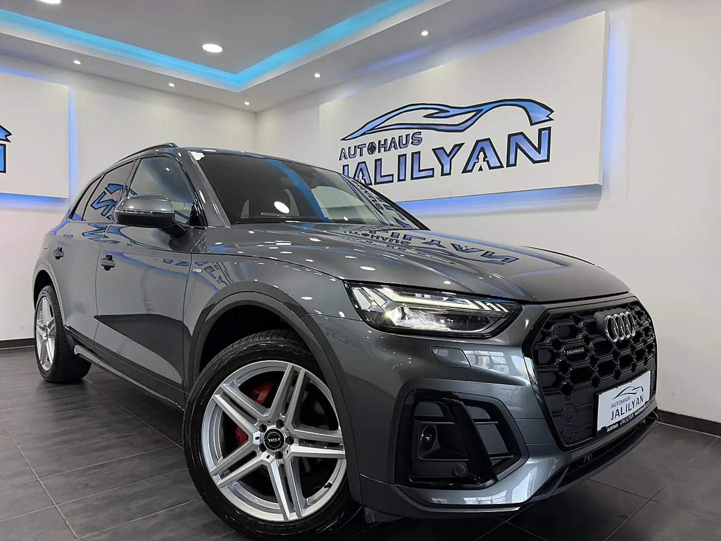Audi Q5 40 TDI quattro 3xS-LINE, AHK,DIGI-TACHO,ACC, 20... Grau - 2