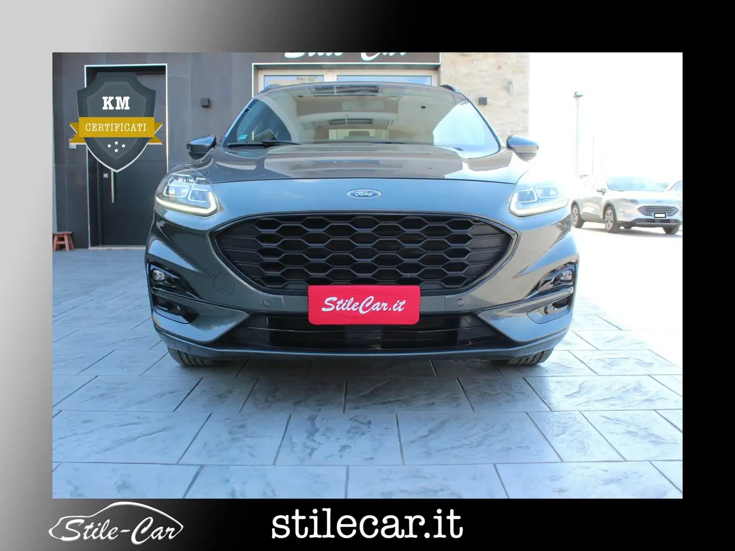 Ford Kuga 1.5 ecoblue ST-Line X 2wd 120cv Gris - 1