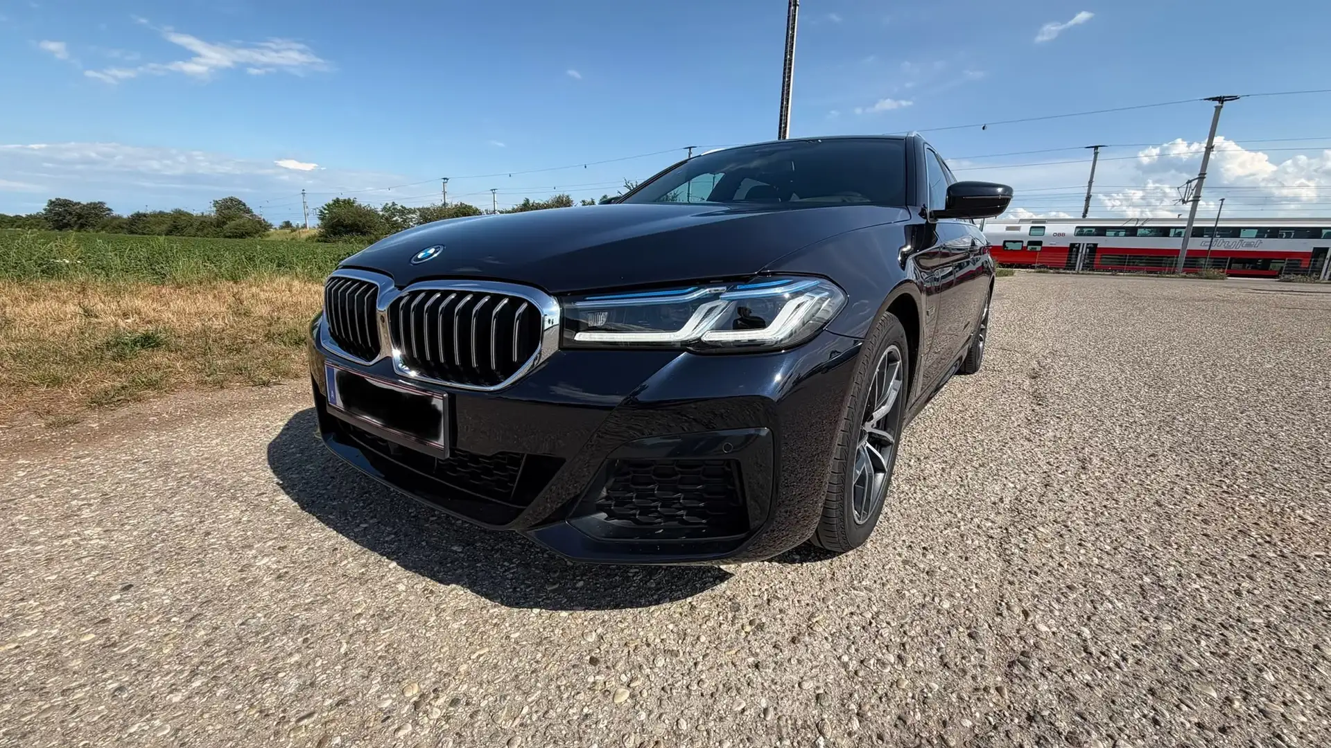 BMW 530 530e xdrive Tour./HUD/Laser/M-Paket/Pano - 2