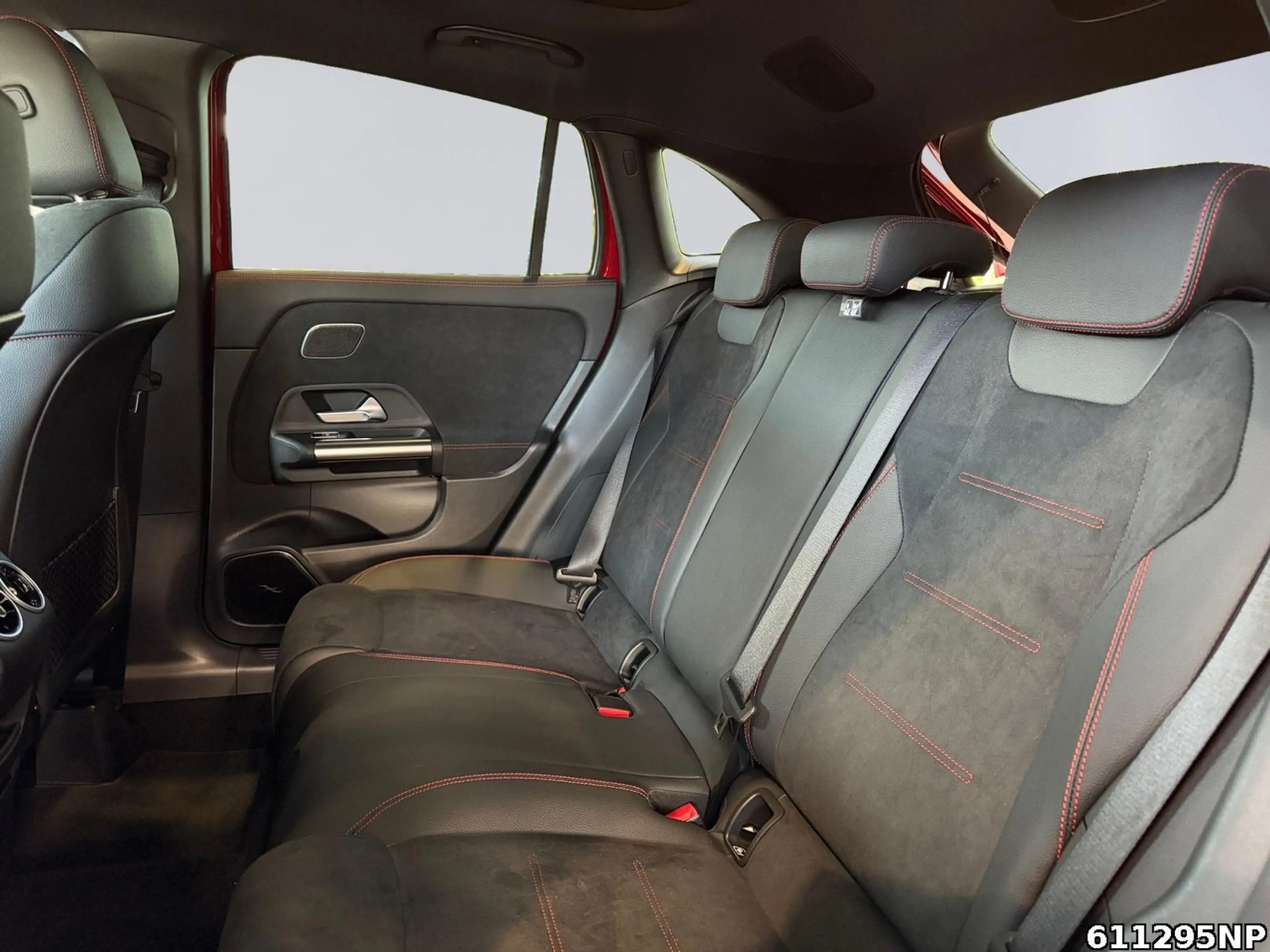Mercedes-Benz GLA 250 e AMG Pano NightKeyless 360° Lenkradhzg — photo 12