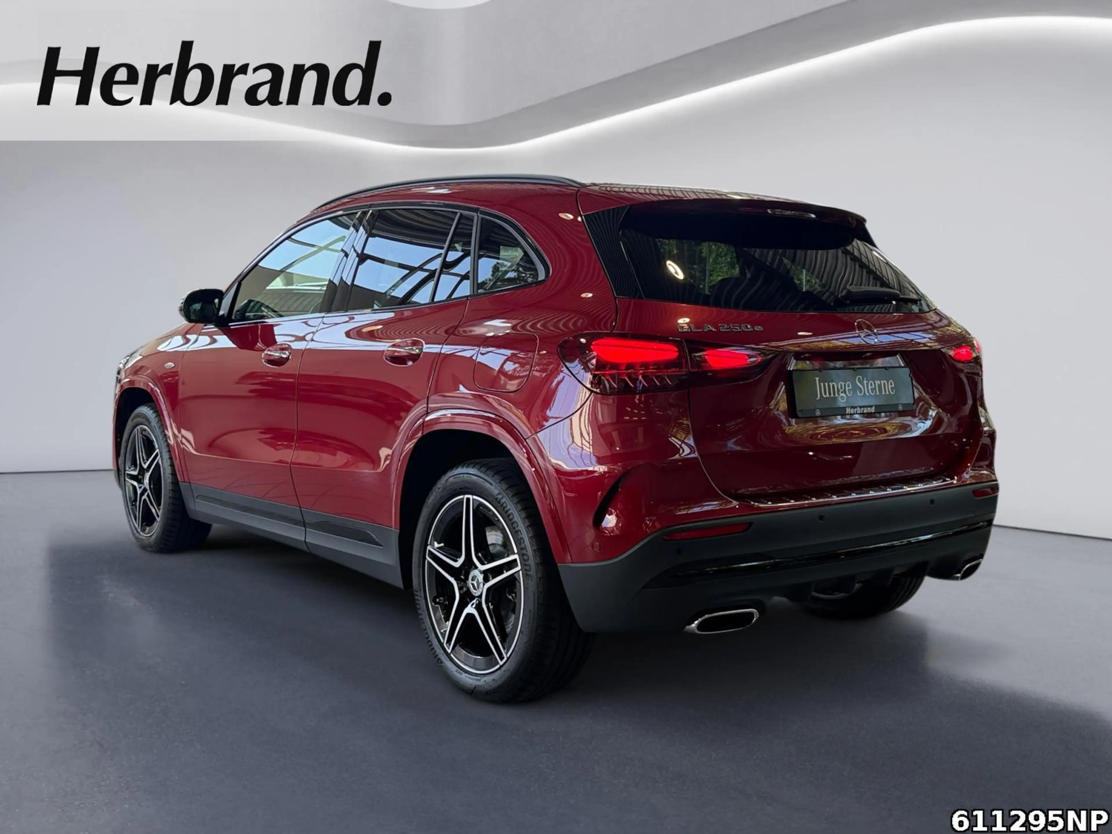 Mercedes-Benz GLA 250 e AMG Pano NightKeyless 360° Lenkradhzg — photo 4