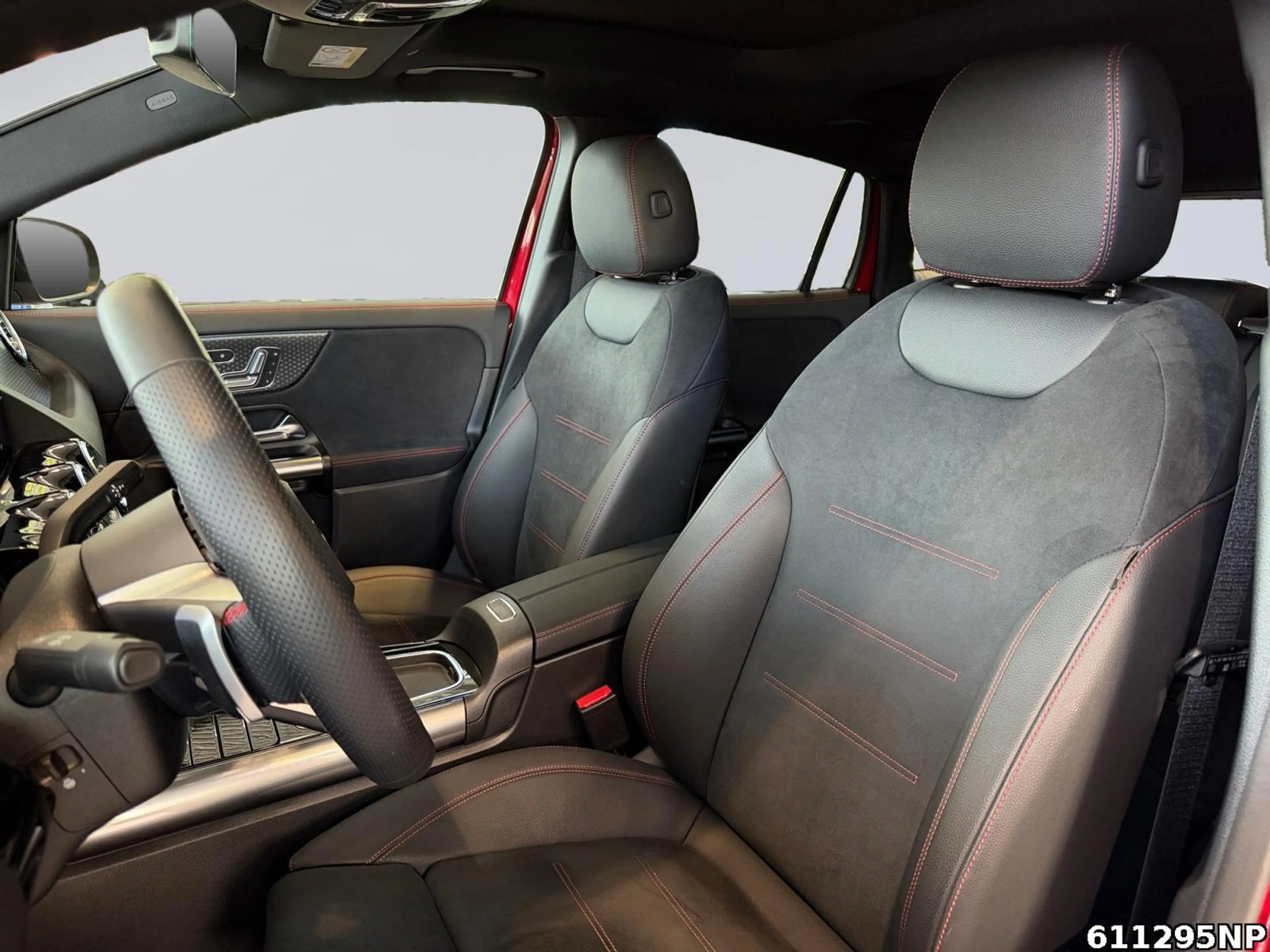 Mercedes-Benz GLA 250 e AMG Pano NightKeyless 360° Lenkradhzg — photo 11