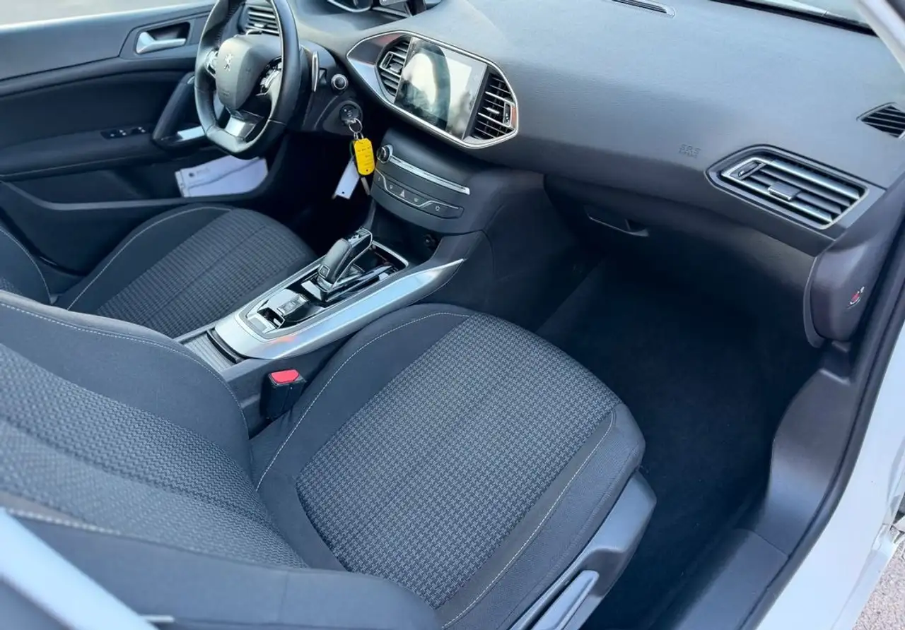 Peugeot 308 308 — photo 6
