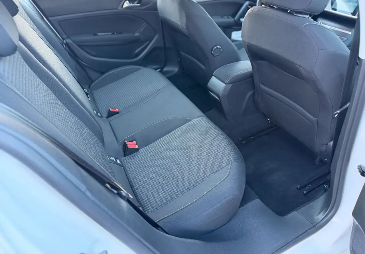 Peugeot 308 308 — photo 5