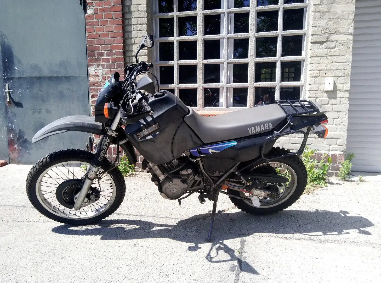 Yamaha XT 600 Noir - 1
