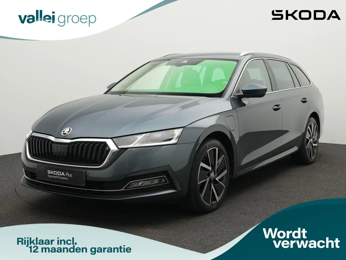 Skoda Octavia Combi 1.4 TSI 204 pk DSG iV PHEV Business Edition Grijs - 1