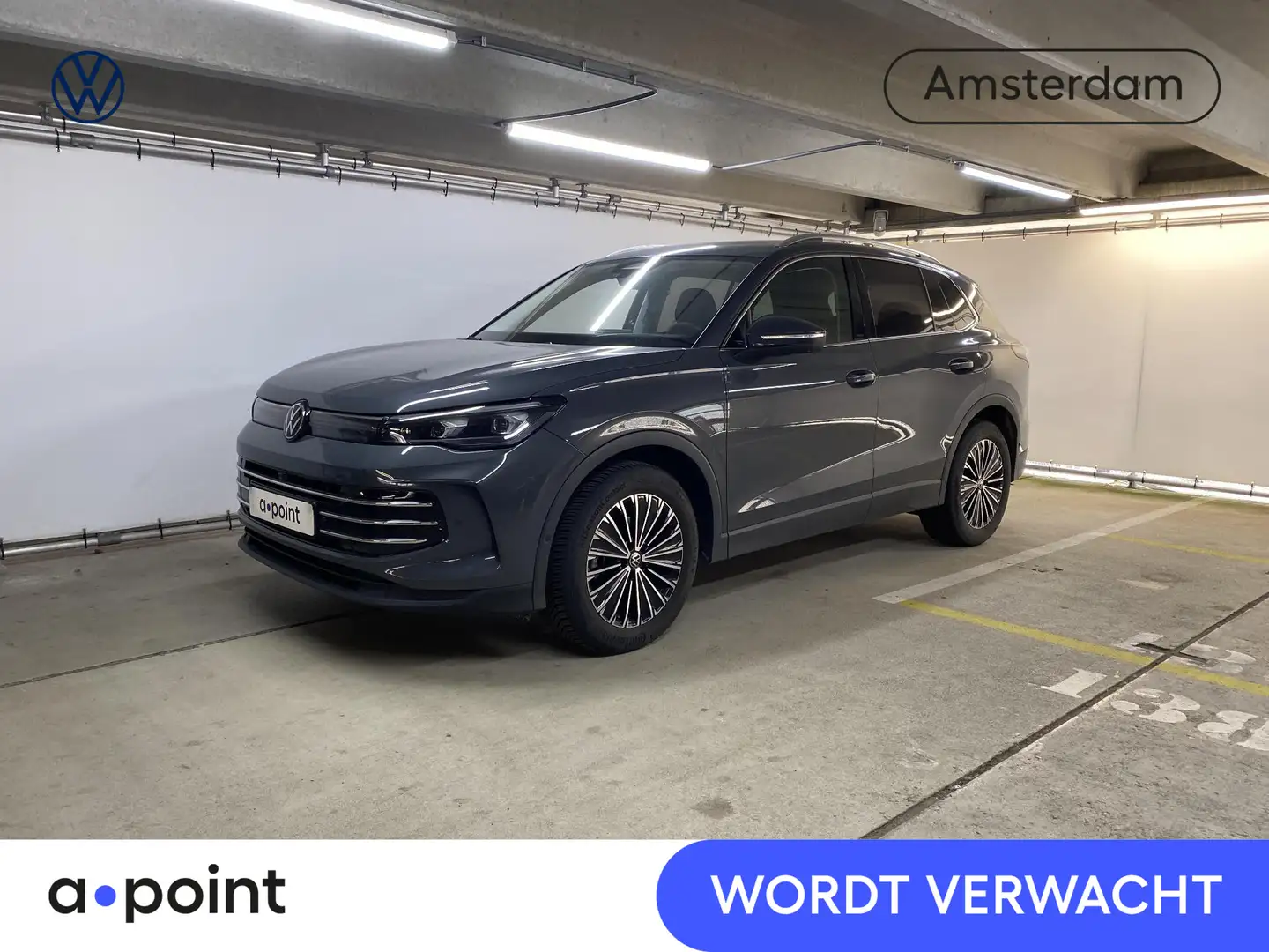 Volkswagen Tiguan 1.5 eTSI Elegance 150 pk Automaat (DSG) | Navigati Grijs - 1