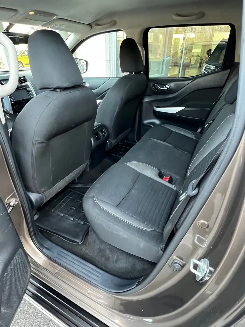 Renault Alaskan Alaskan DC 2.3 dci t Intens 4wd s Bronce - 2