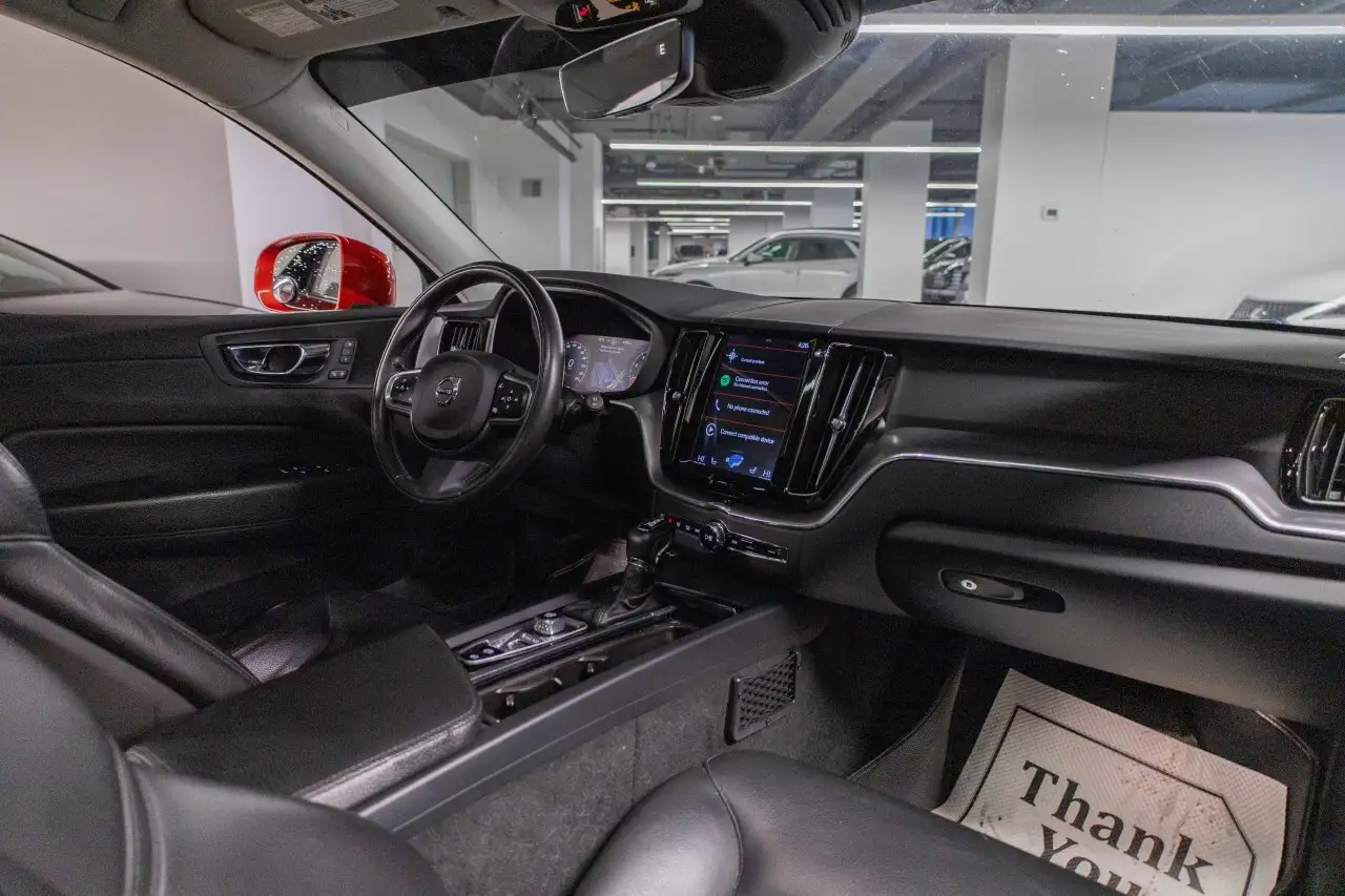 Volvo XC60 снимка Volvo XC60