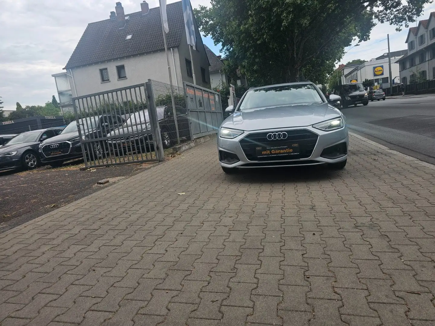 Audi A4 Avant 35 TDI Autom,Klimaauto,Panorama,Kamira Silber - 1