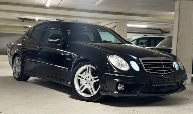 Mercedes-Benz E 63 AMG Performance*3xDesigno*SHD*H&K