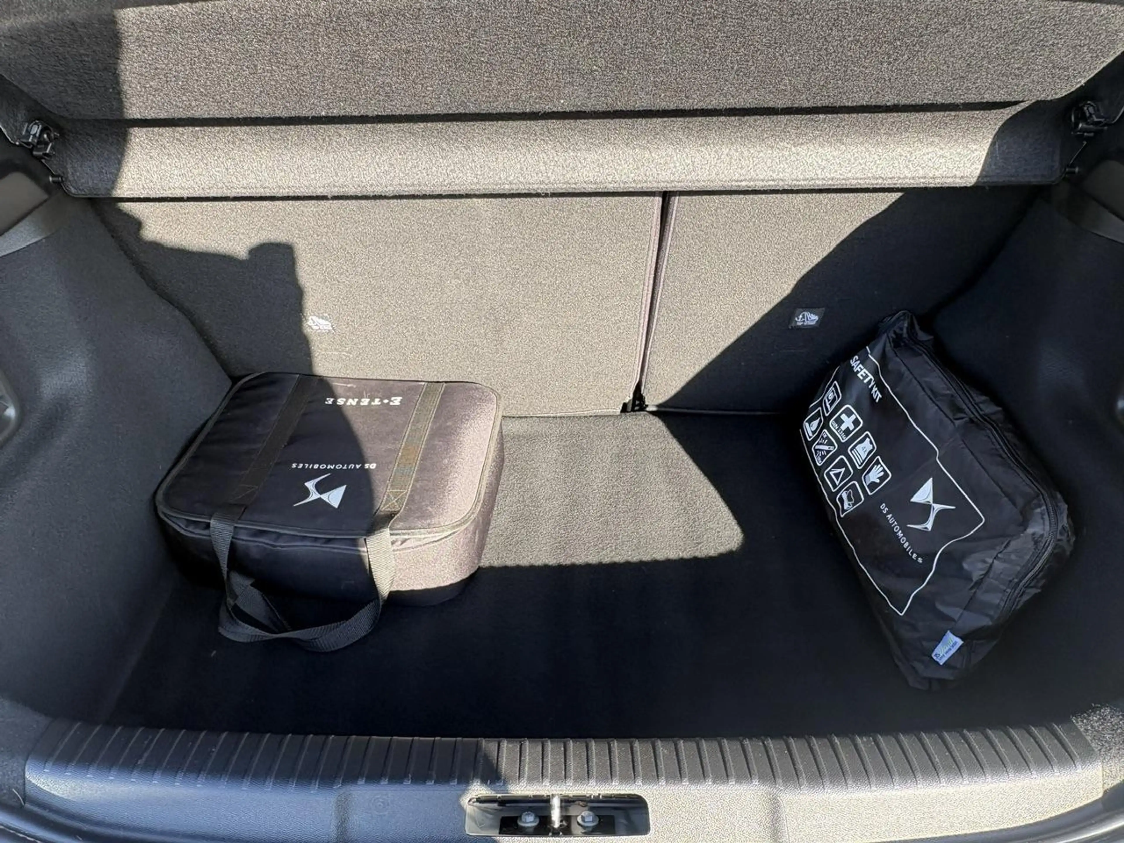 DS Automobiles DS 3 Crossback E-Tense 50 kWh | Verwacht | Dealer onderhouden | A — photo 7