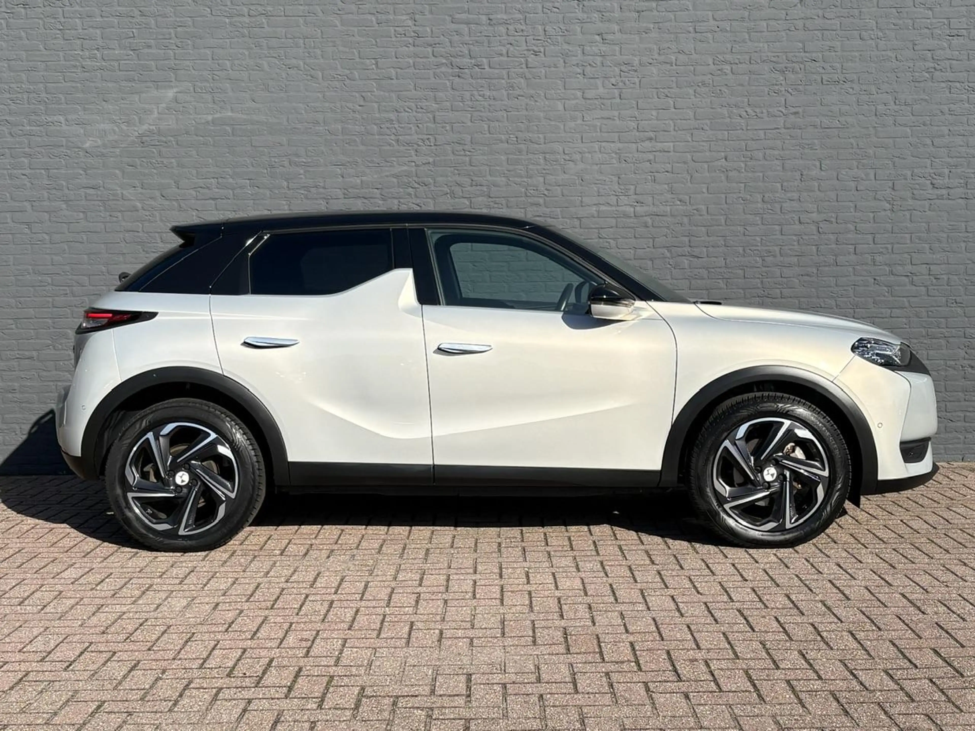 DS Automobiles DS 3 Crossback E-Tense 50 kWh | Verwacht | Dealer onderhouden | A — photo 4