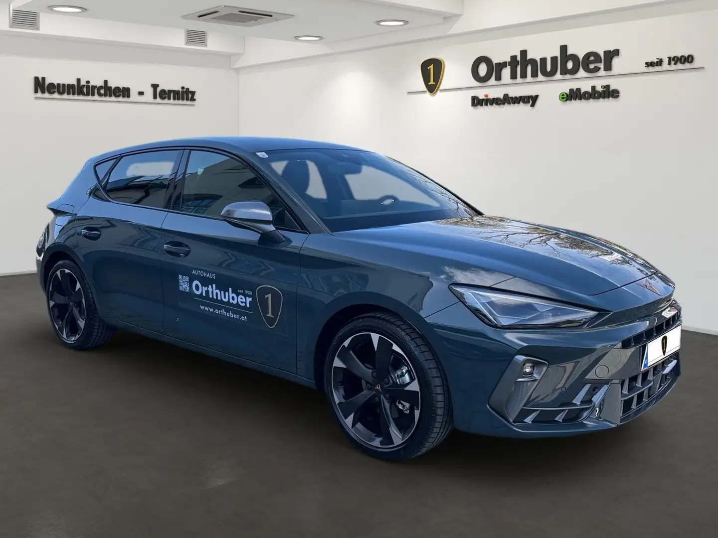 CUPRA Leon 1.5 TSI 150 PS ACT Blau - 2