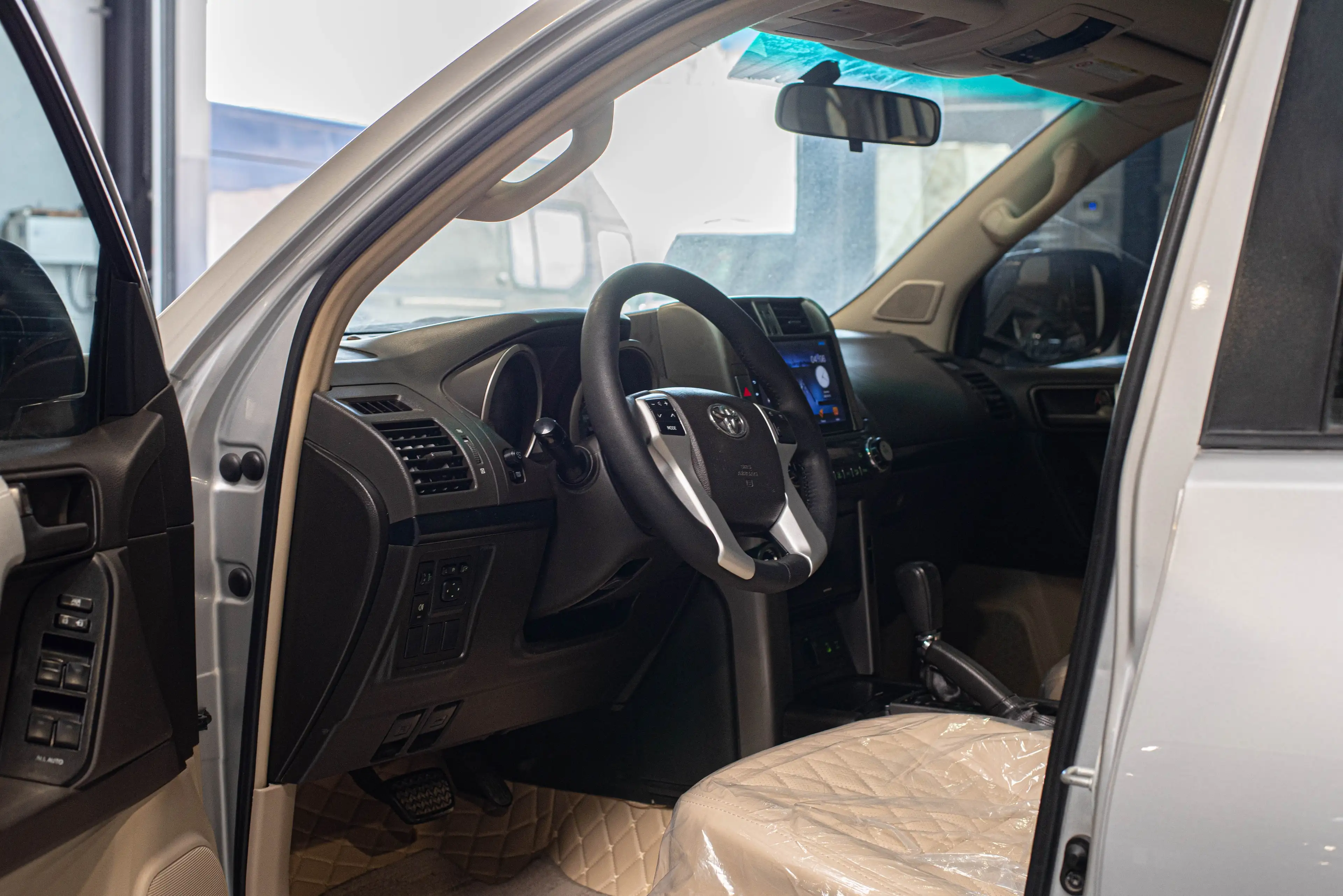 Toyota Land Cruiser Prado TXL V6 4.0L CUIR PREMIUM — photo 7