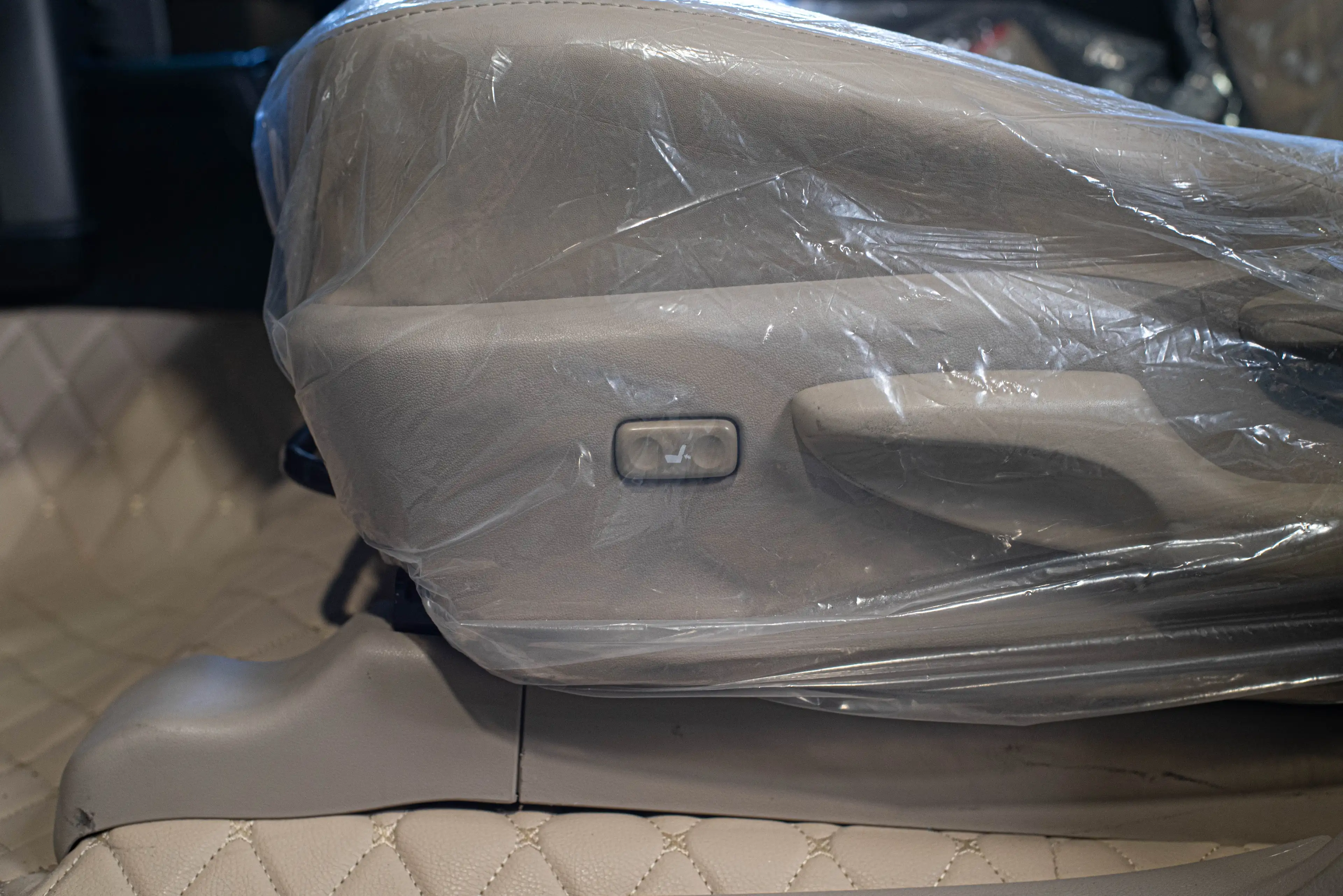 Toyota Land Cruiser Prado TXL V6 4.0L CUIR PREMIUM — photo 6