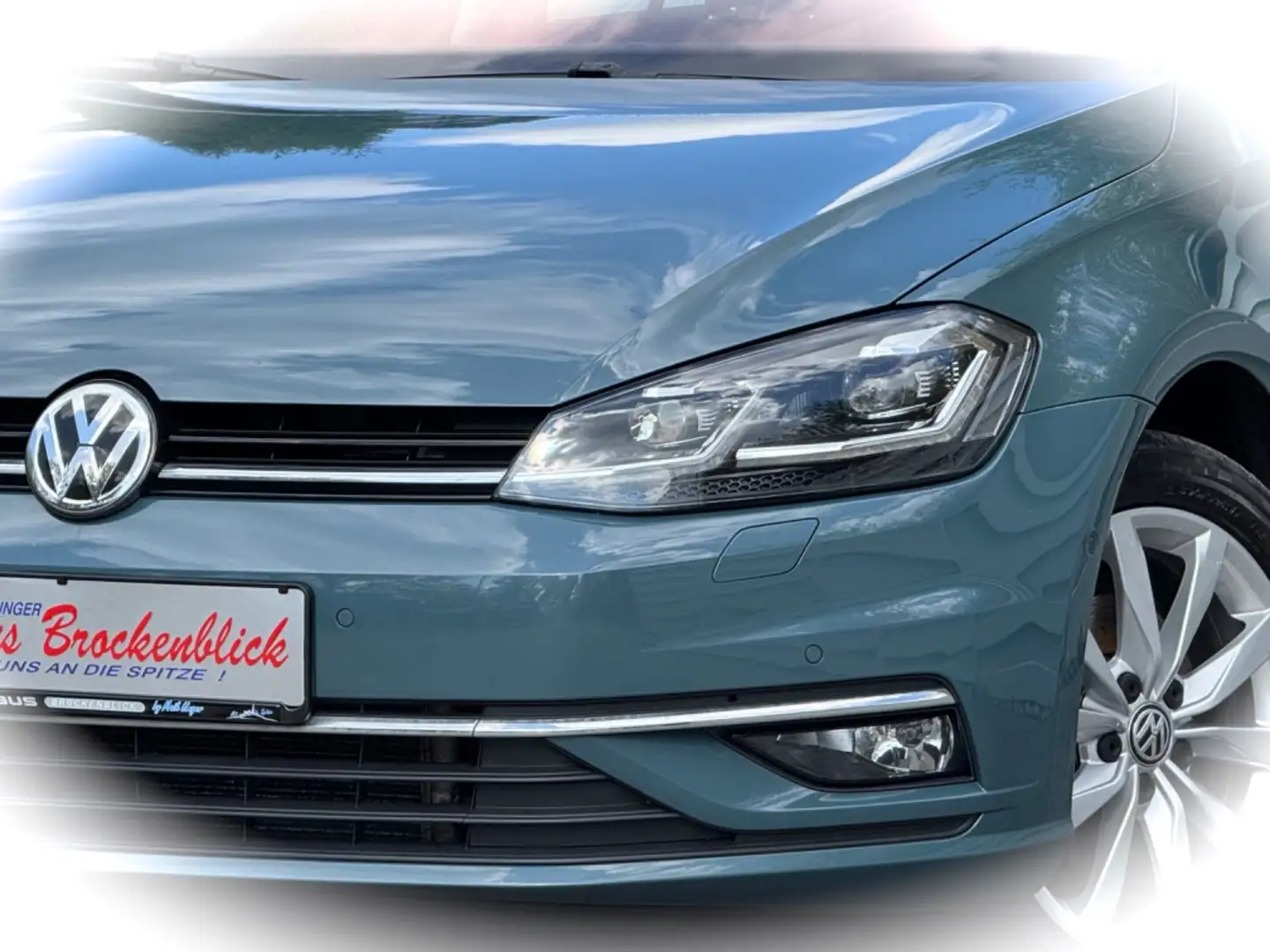 Volkswagen Golf VII Variant IQ.DRIVE* Navi*LED*Panorama* Blau - 2