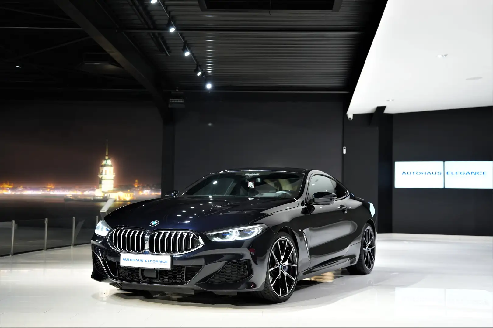 BMW 840 i M Sport*AERODYNAMIK*LASER*H/K*1.HAND Czarny - 1