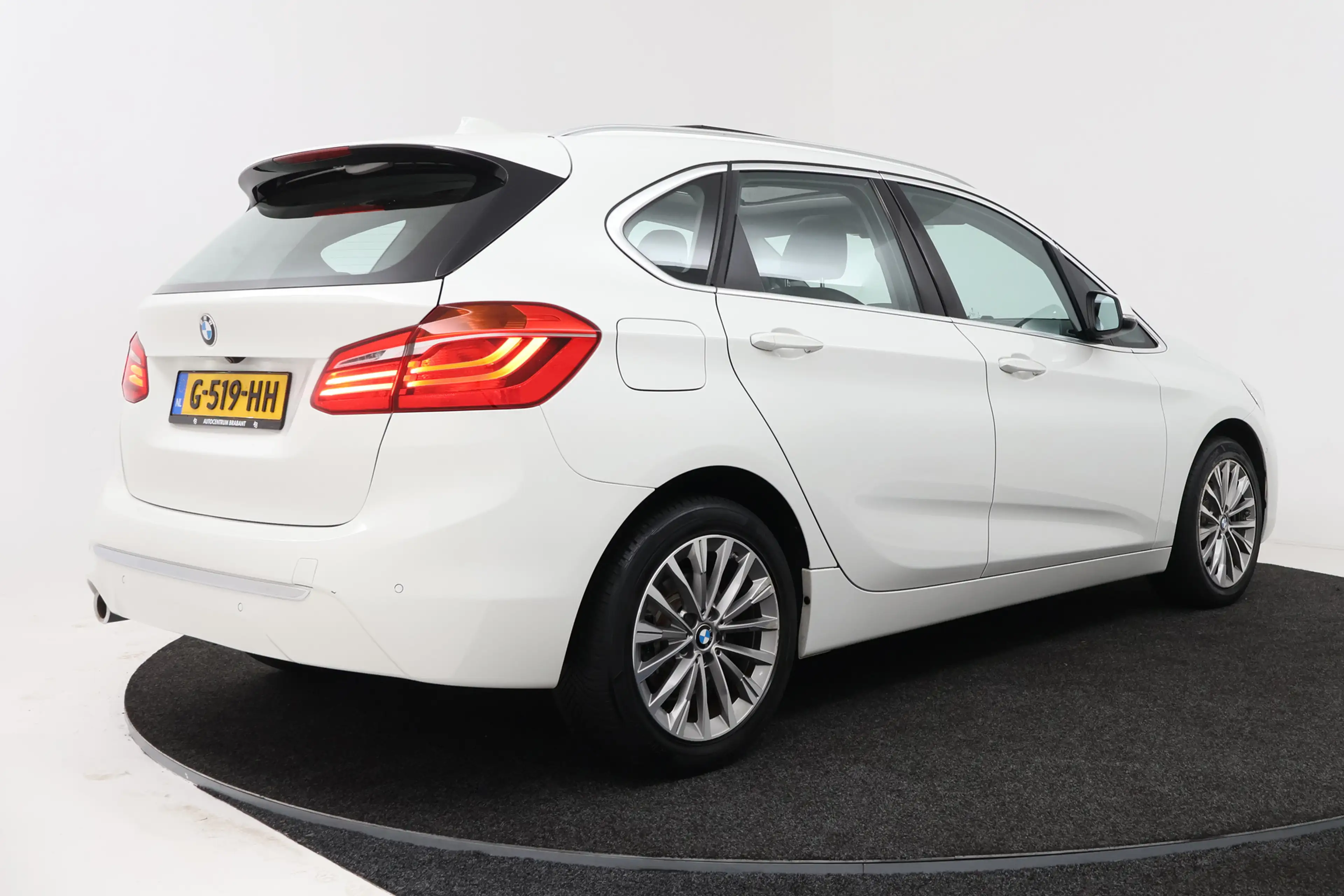 BMW 218 2-serie Active Tourer 218i High Executive Edition — photo 12