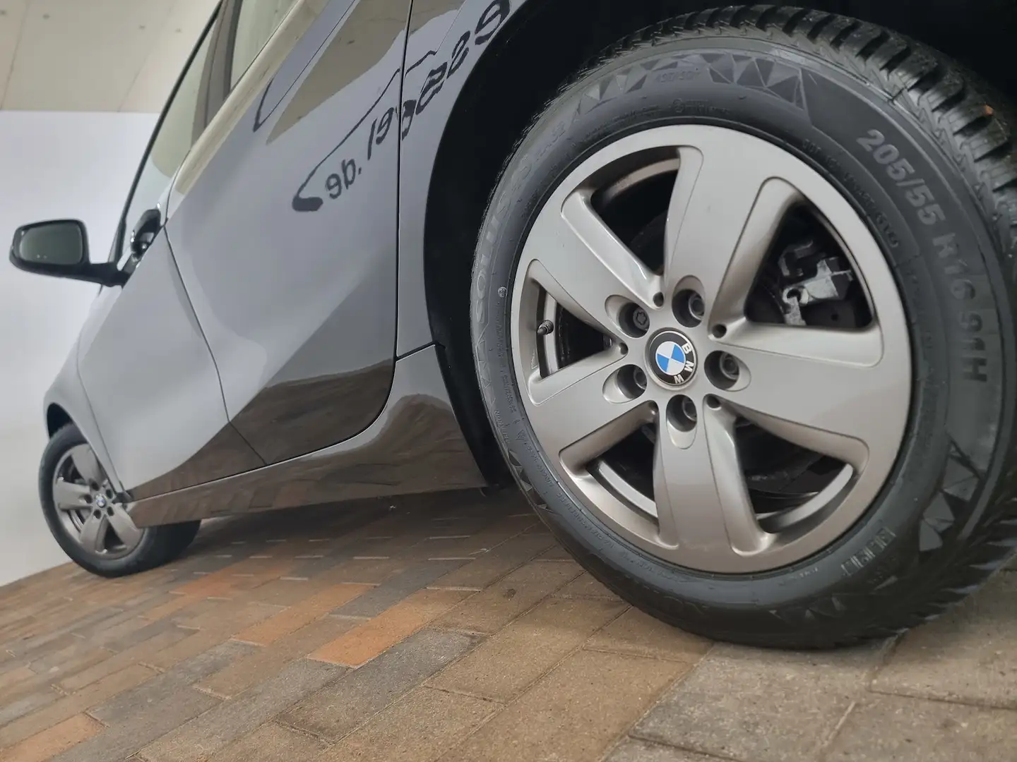 BMW 116 116d Advantage LED Teilleder DAB Live Cockpit Schwarz - 2