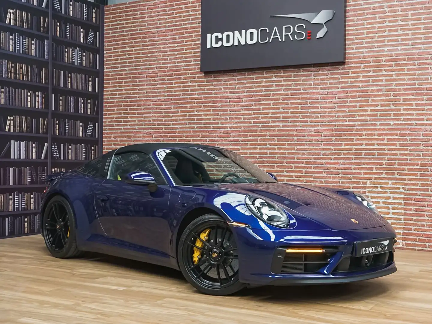 Porsche 992 Targa 4 GTS PDK Azul - 2