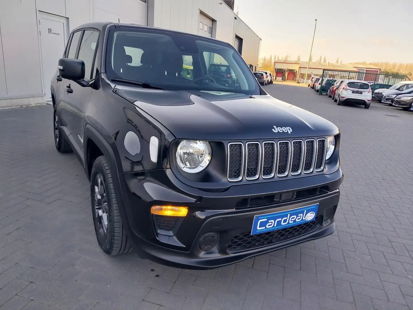 Jeep Renegade 1.3 T4 AWD PHE DDCT/ATTACHE_REMORQUE/CLIM/GARANTIE Zwart - 1