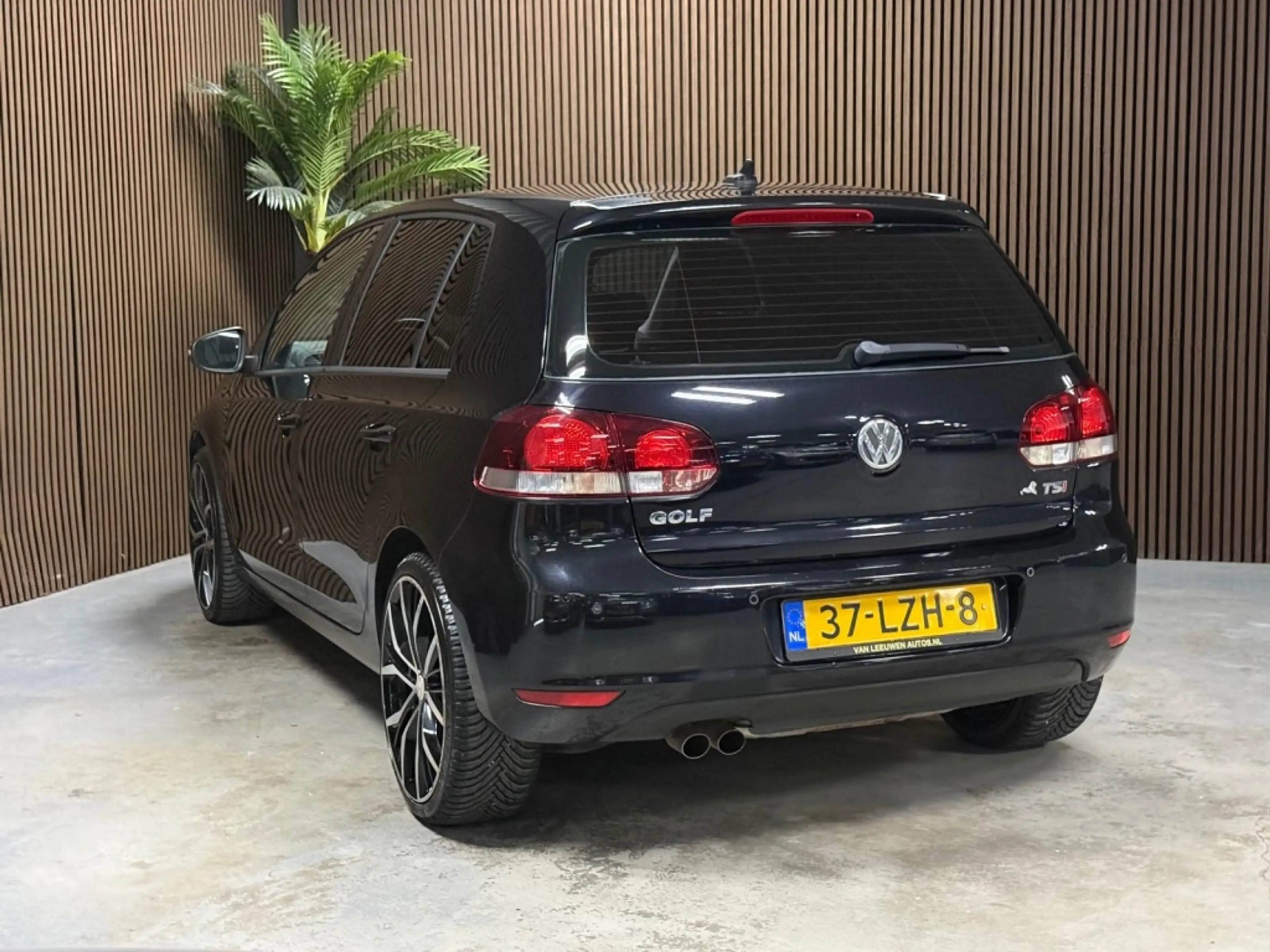 Volkswagen Golf 1.4 TSI Highline — photo 9