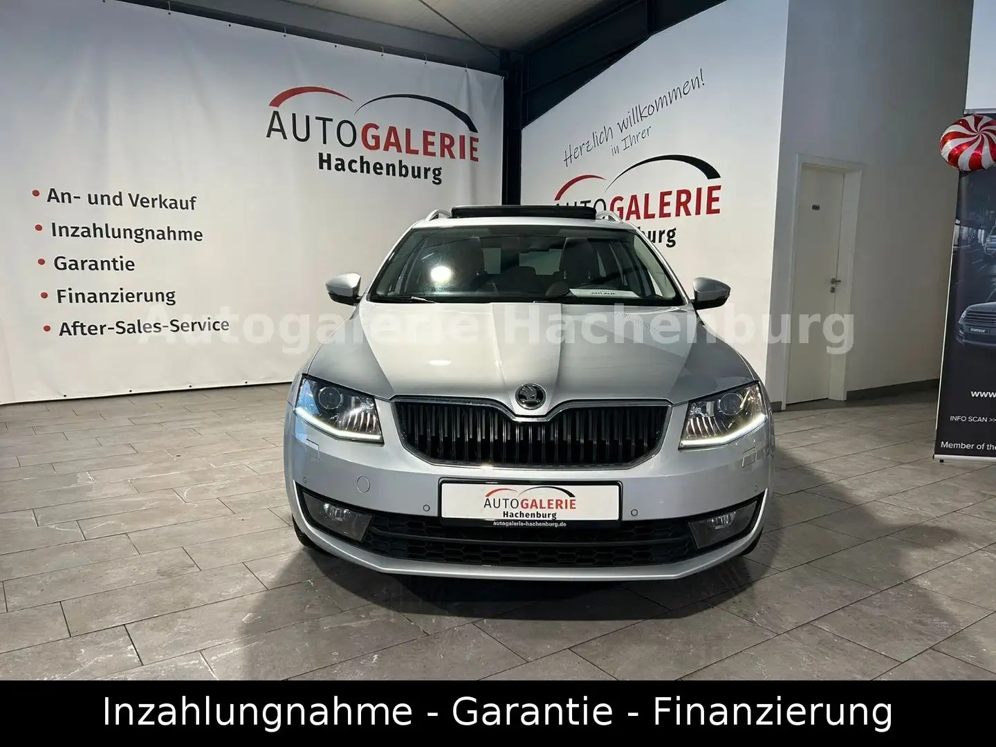 Skoda Octavia Combi Joy Aut./Xenon/CarPlay/Navi/EU 6 Argent - 2