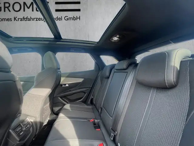 Peugeot 3008 view 8