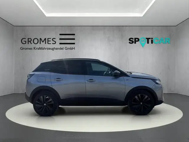 Peugeot 3008 view 2