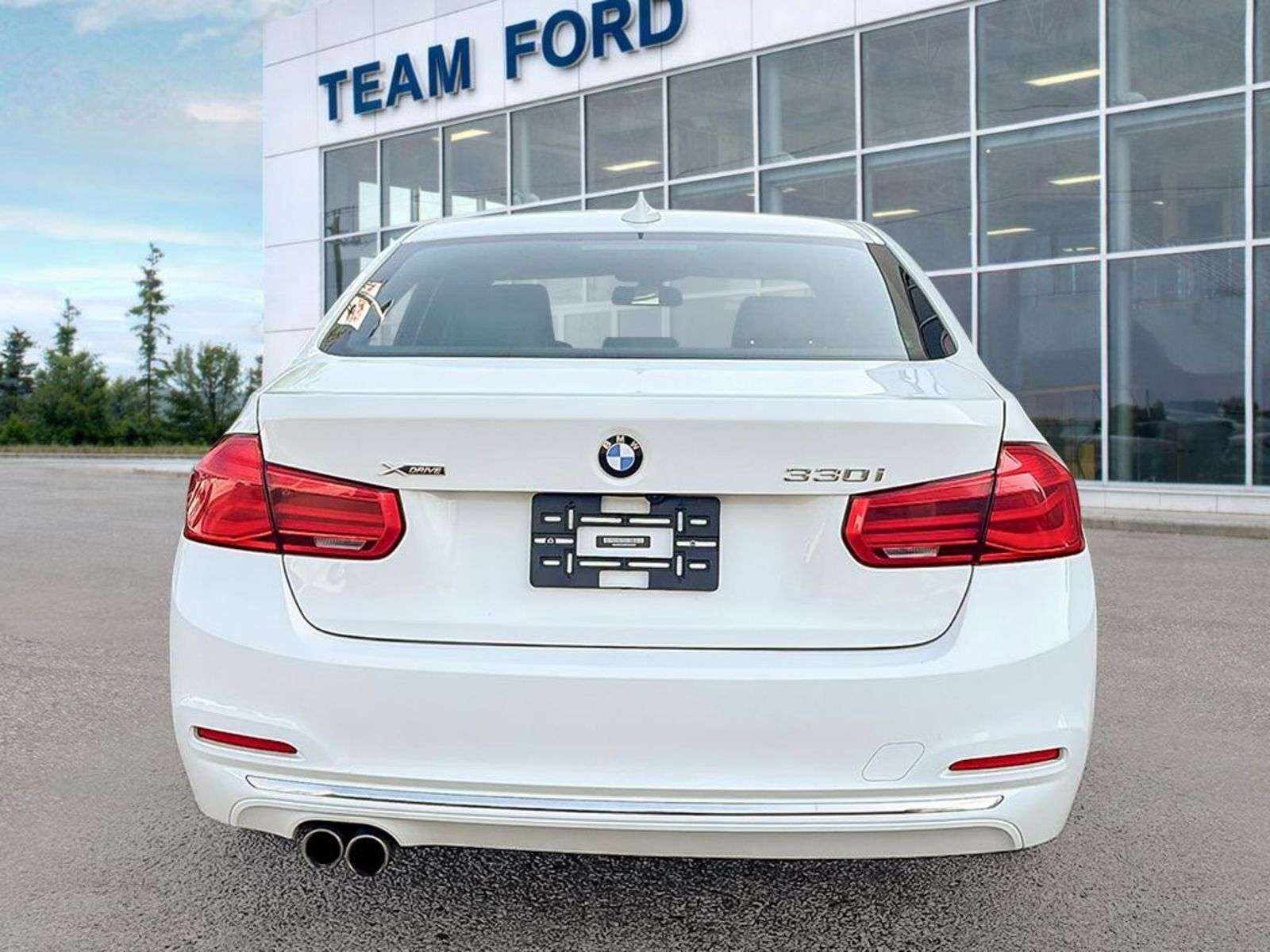 2017 BMW 3 Series 330I XDRIVE, 2.0L I-4 ENG, HEATED FRONT SEATS, DUA — снимка 1