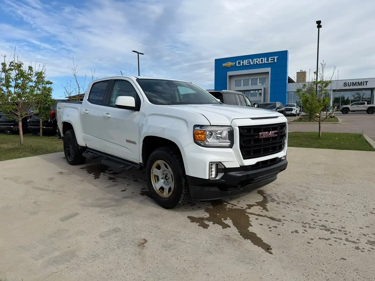 GMC Canyon photo GMC Canyon