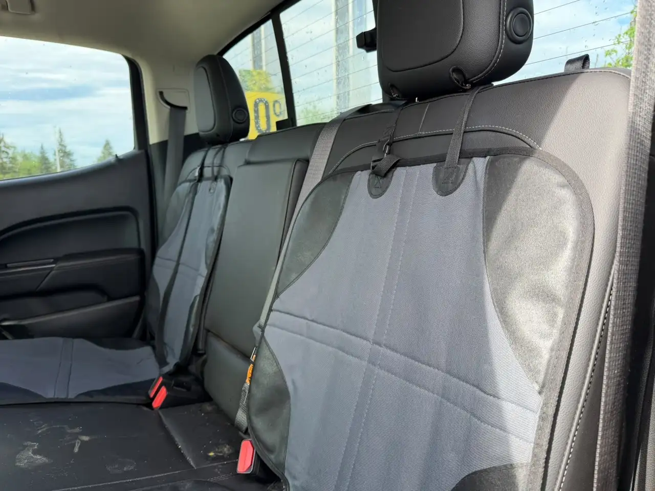 GMC Canyon photo GMC Canyon