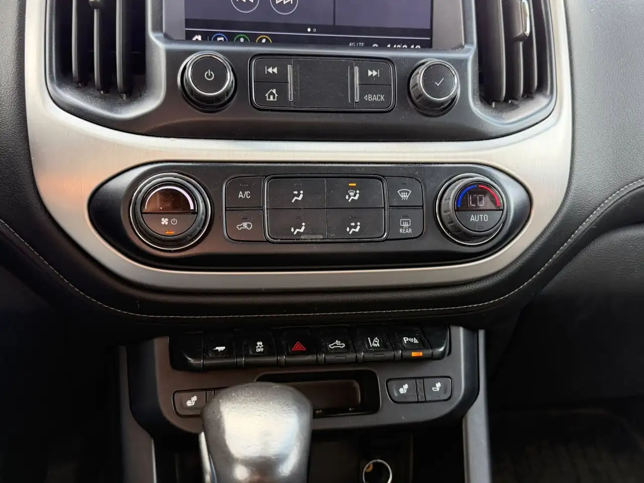 GMC Canyon photo GMC Canyon