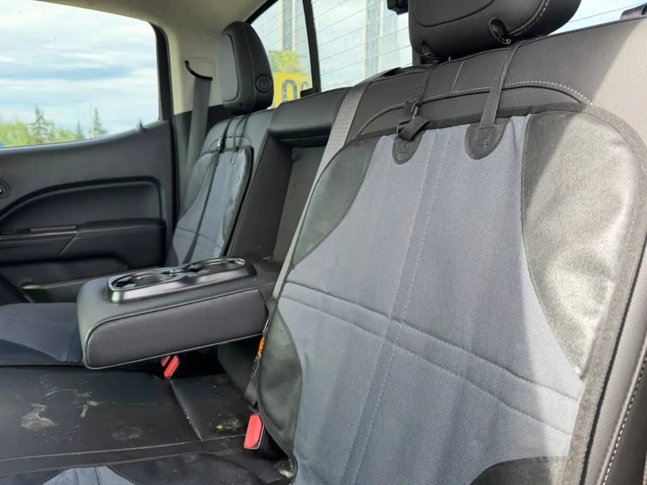 GMC Canyon photo GMC Canyon