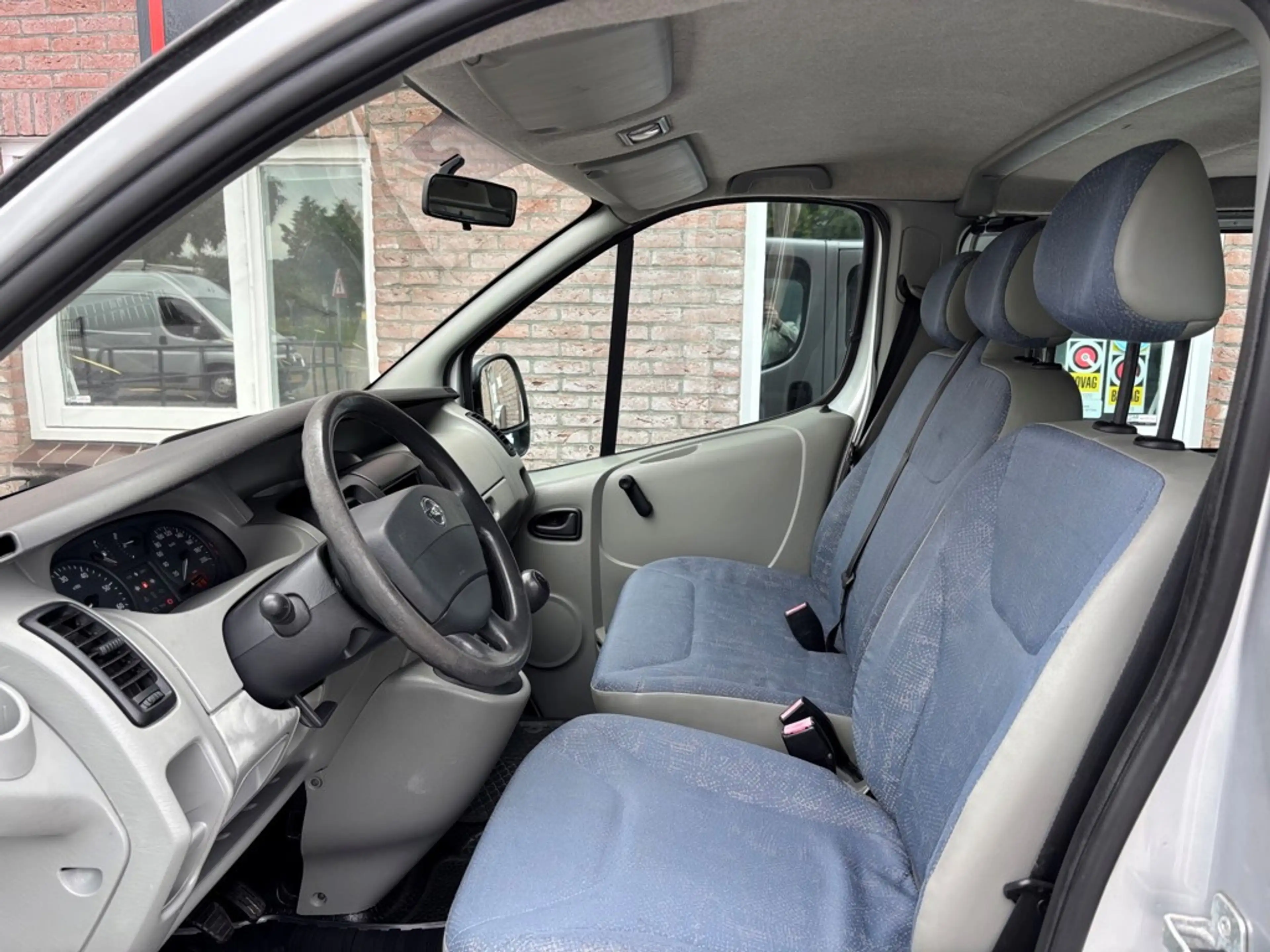 Nissan Primastar Minibus 9 PERSOONS — photo 8