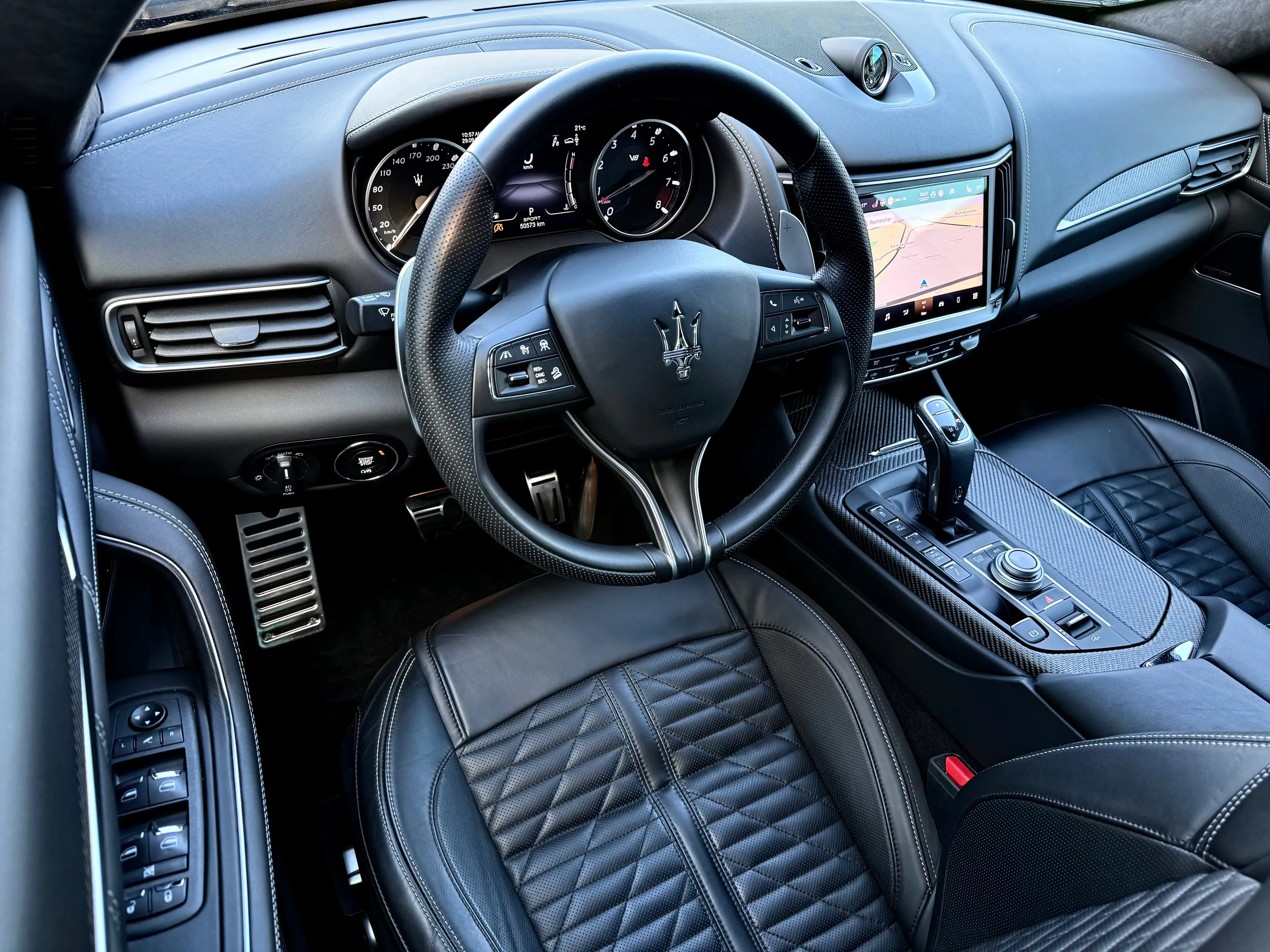 Maserati Levante 3.8 V8 BiTurbo 581CV TROFEO BAUTO PANO CARPLAY SPORT SOUND + — photo 12