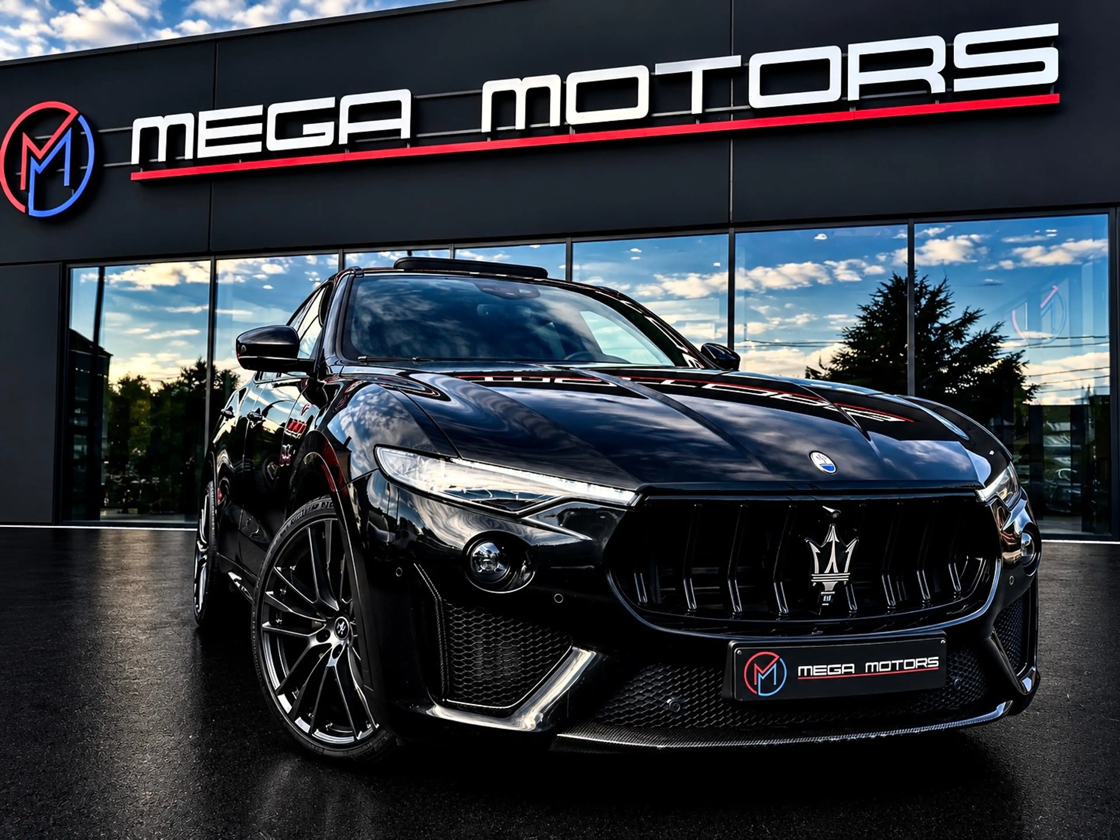Maserati Levante 3.8 V8 BiTurbo 581CV TROFEO BAUTO PANO CARPLAY SPORT SOUND + — photo 10