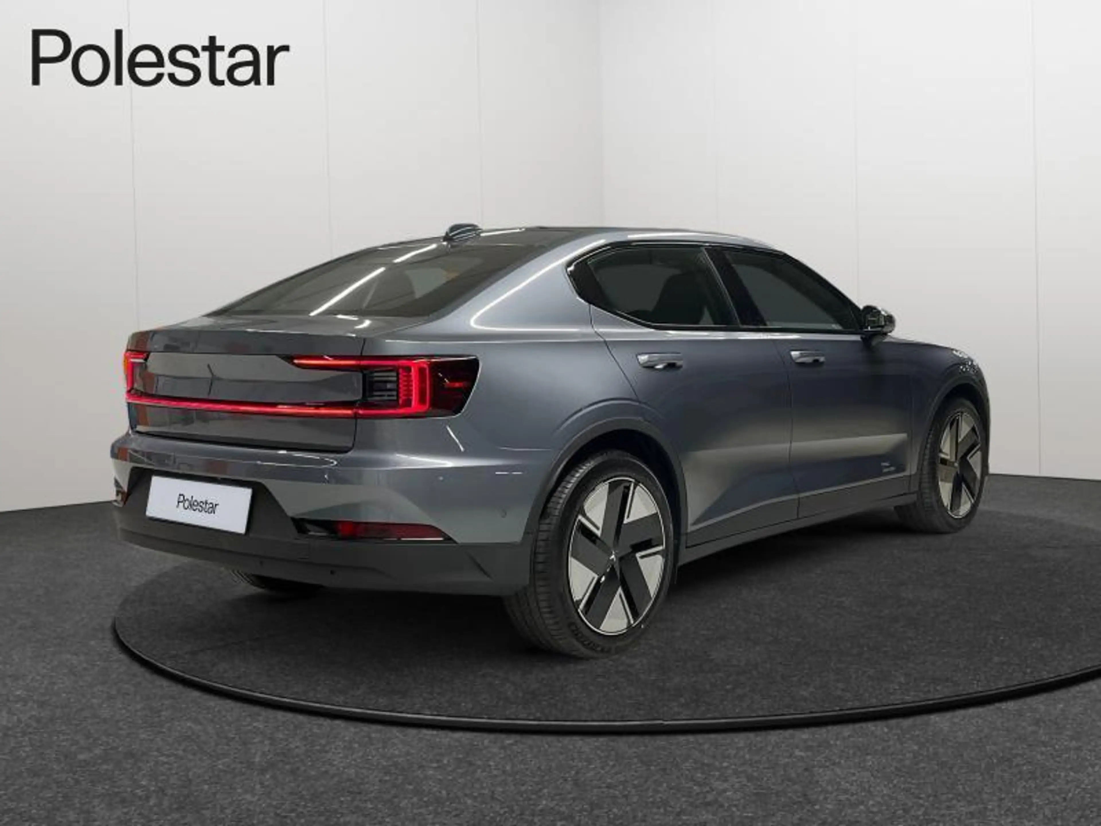 Polestar 2 Long Range — photo 3