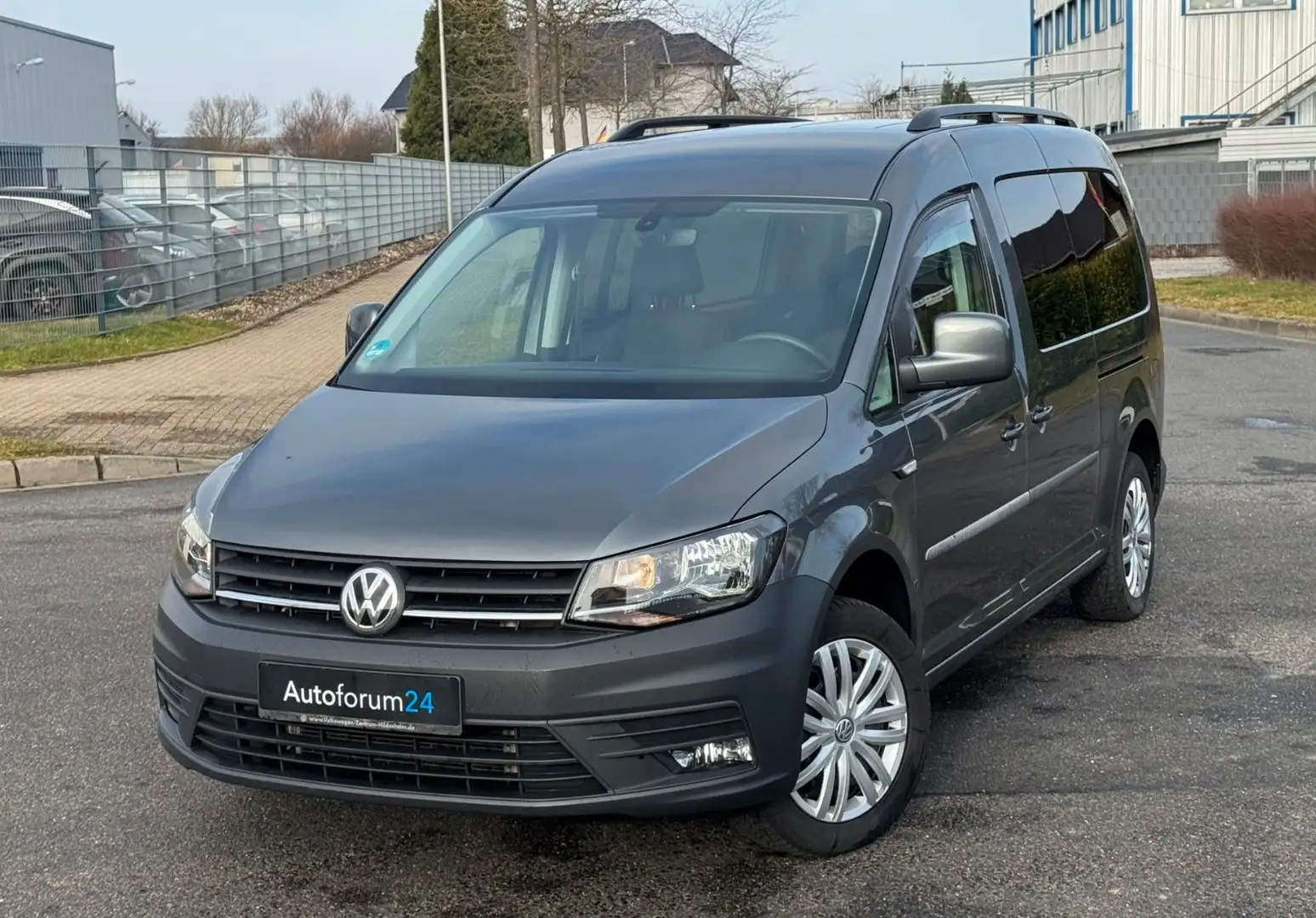 Volkswagen Caddy Maxi BlueMotion*Klima*PDC*7.Sitz* Gris - 1