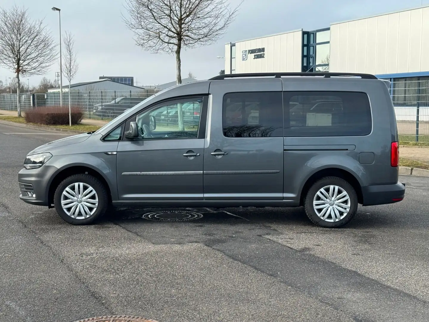 Volkswagen Caddy Maxi BlueMotion*Klima*PDC*7.Sitz* Gris - 2