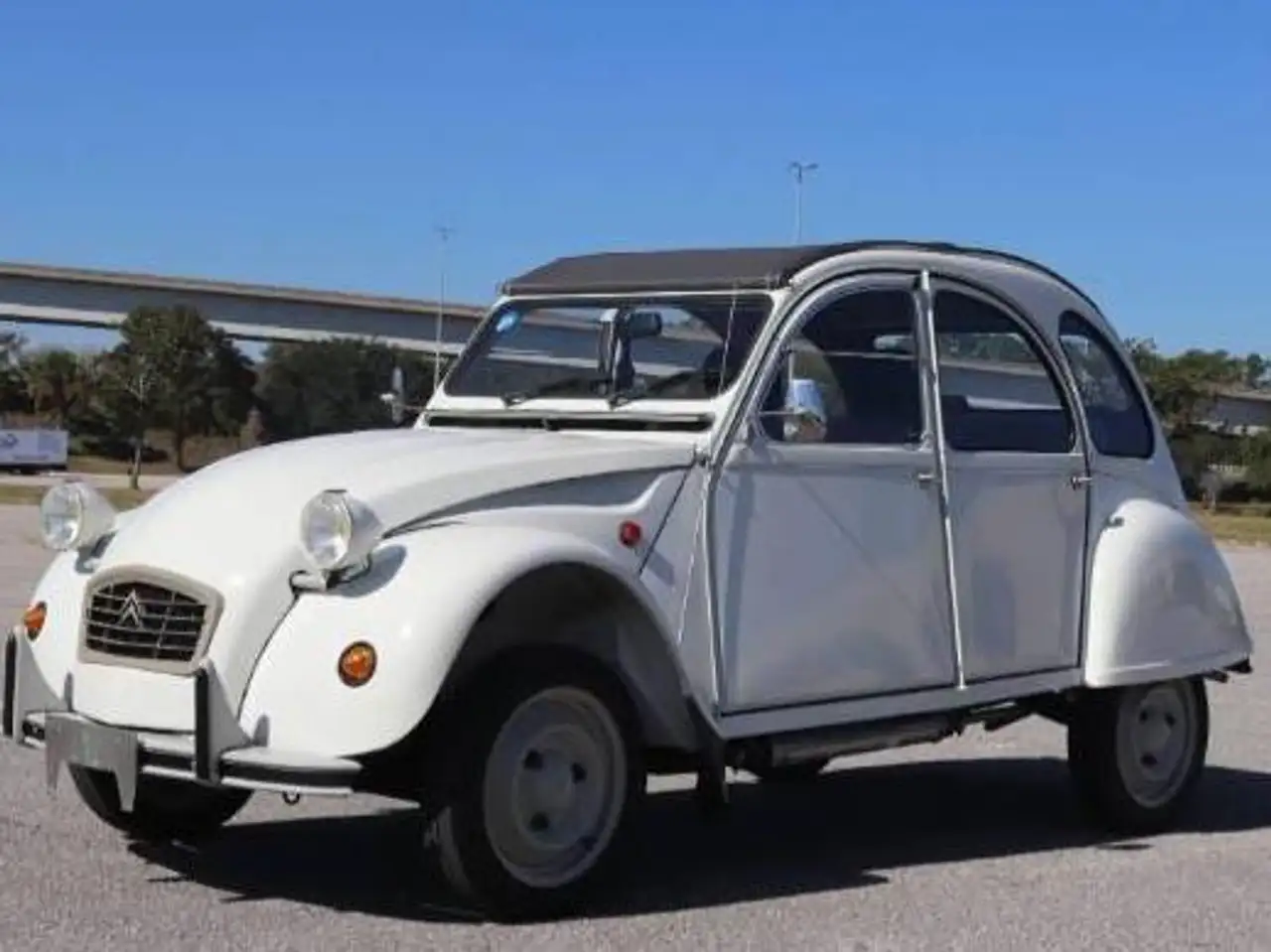 Citroen 2CV 6
