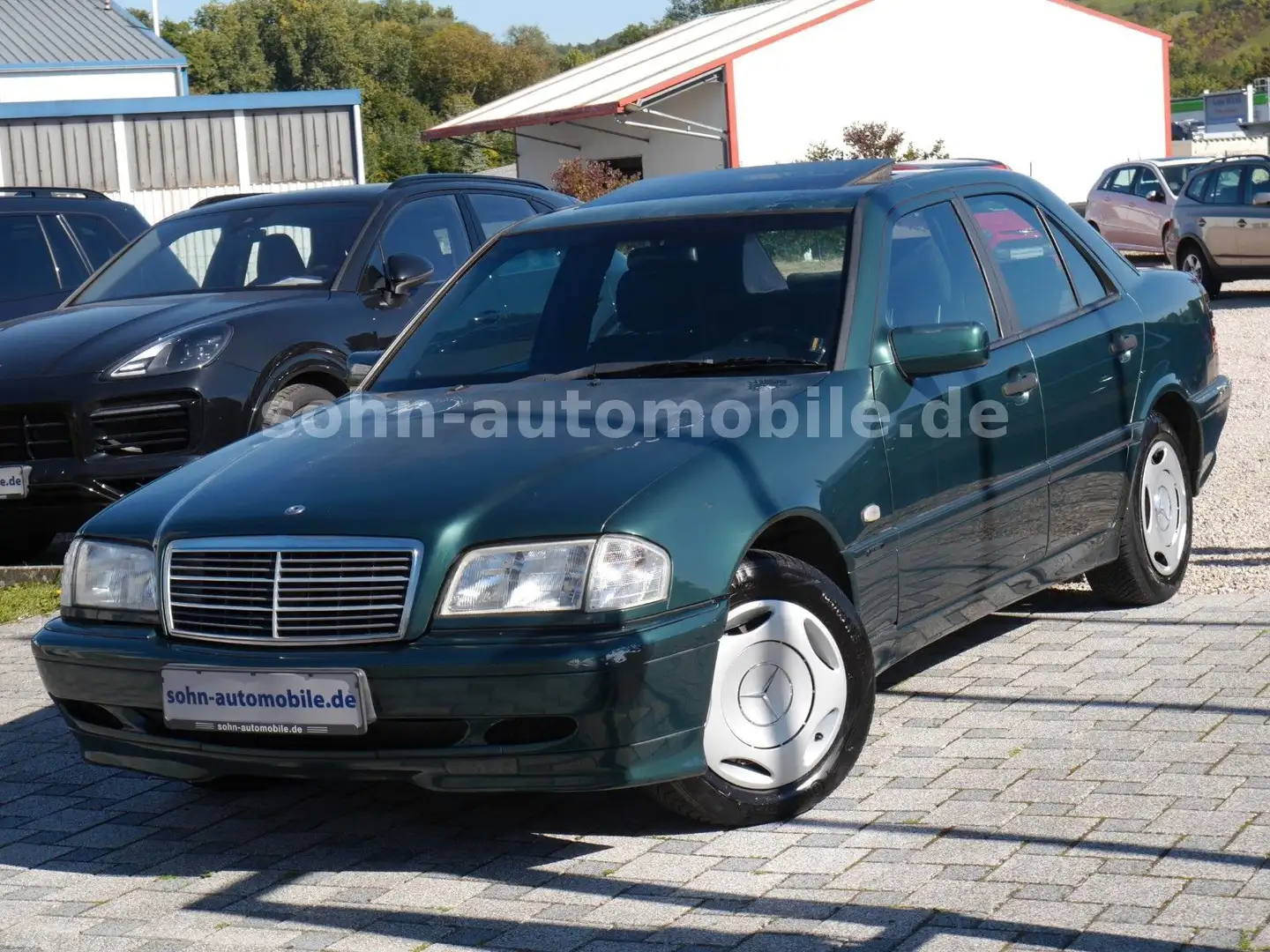 Mercedes-Benz C 200 AUTOMATIK/Tempomat/Allwetter/Schiebedach Grün - 1